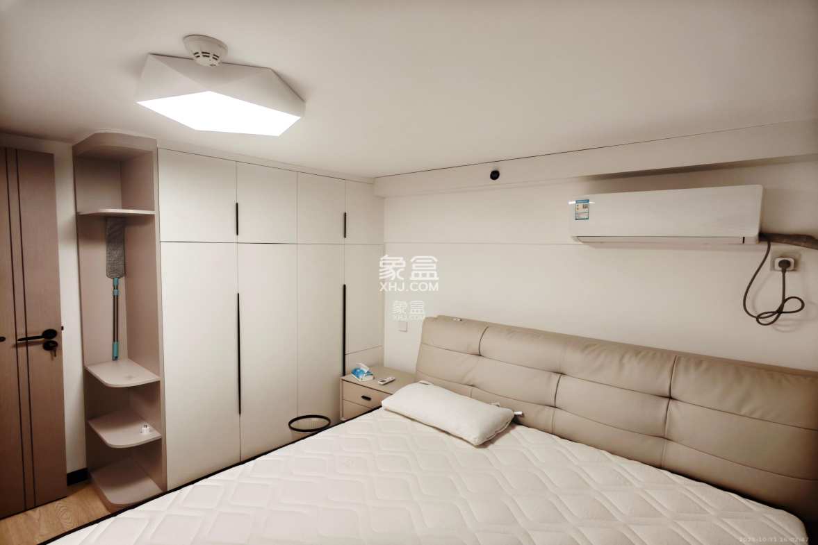 南益名士豪庭 2室1厅1卫 2200.0元/月 南益名士豪庭 2室1厅1卫 2200.0元/月室内图