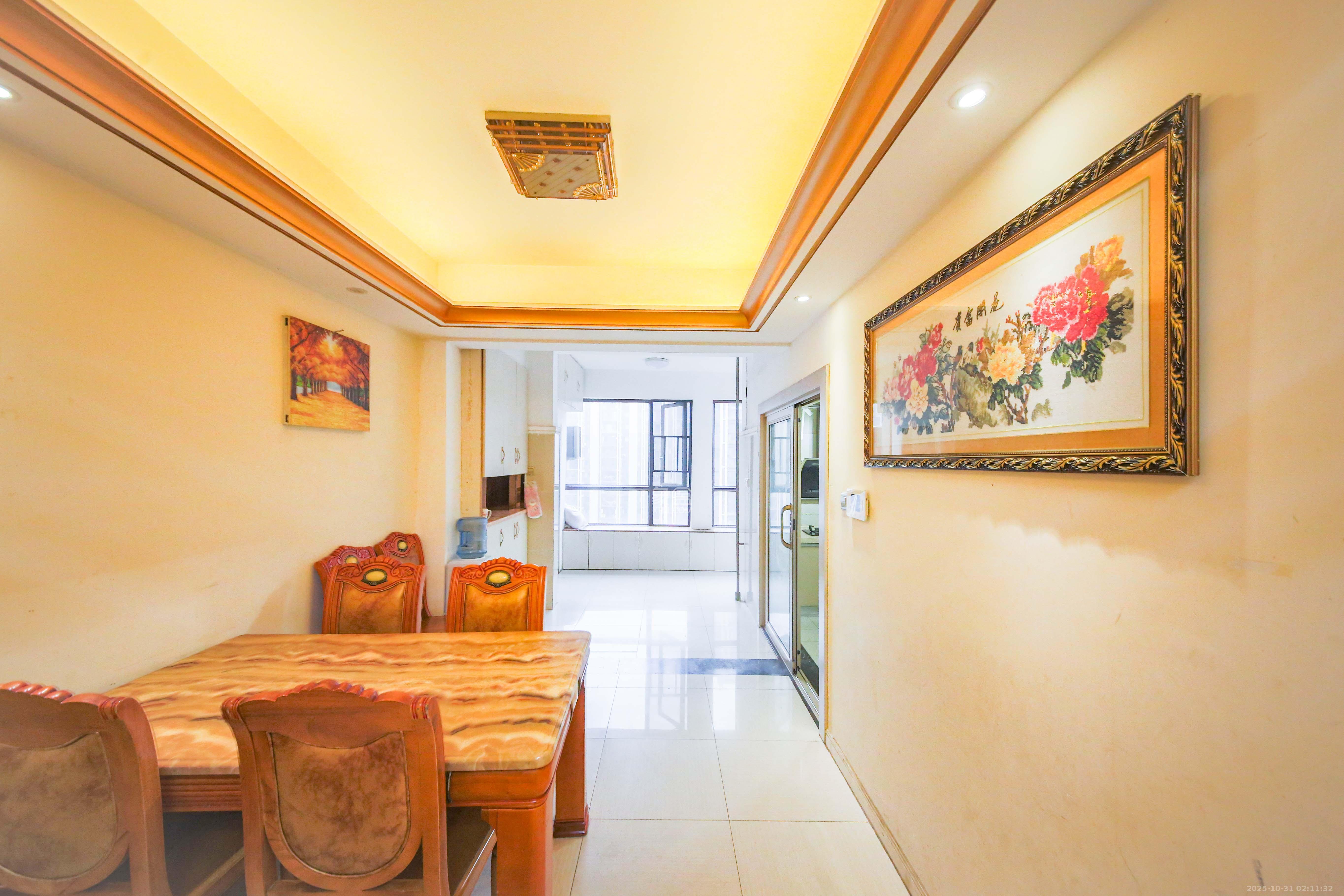 奥林匹克花园贡院三期 4室2厅2卫 118.0万 奥林匹克花园贡院三期 4室2厅2卫 118.0万客厅