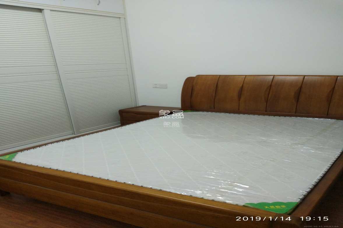 兴康同和家园 2室2厅1卫 2400.0元/月 兴康同和家园 2室2厅1卫 2400.0元/月室内图