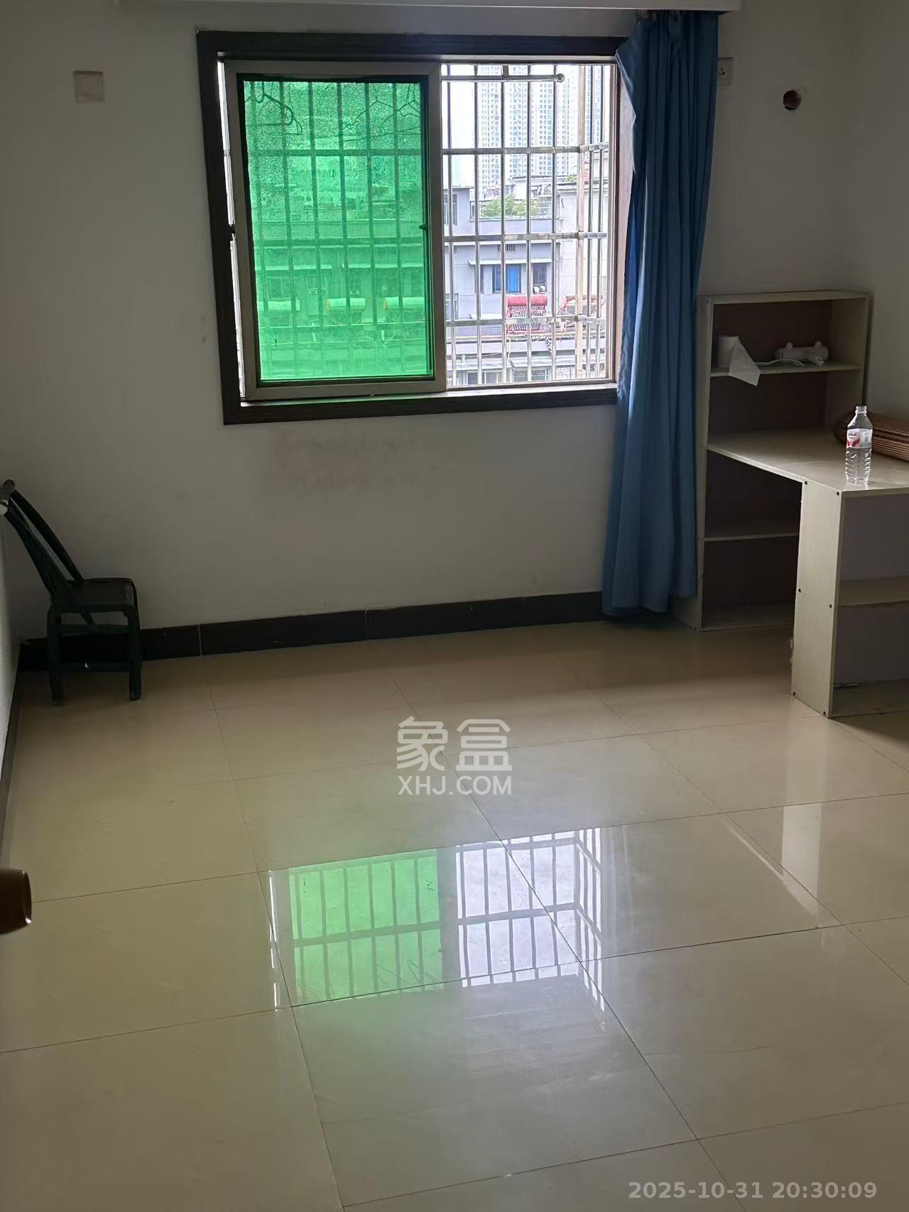 建丰公寓(长沙卷烟厂宿舍)  4室2厅2卫    2000.0元/月 建丰公寓(长沙卷烟厂宿舍)  4室2厅2卫    2000.0元/月室内图