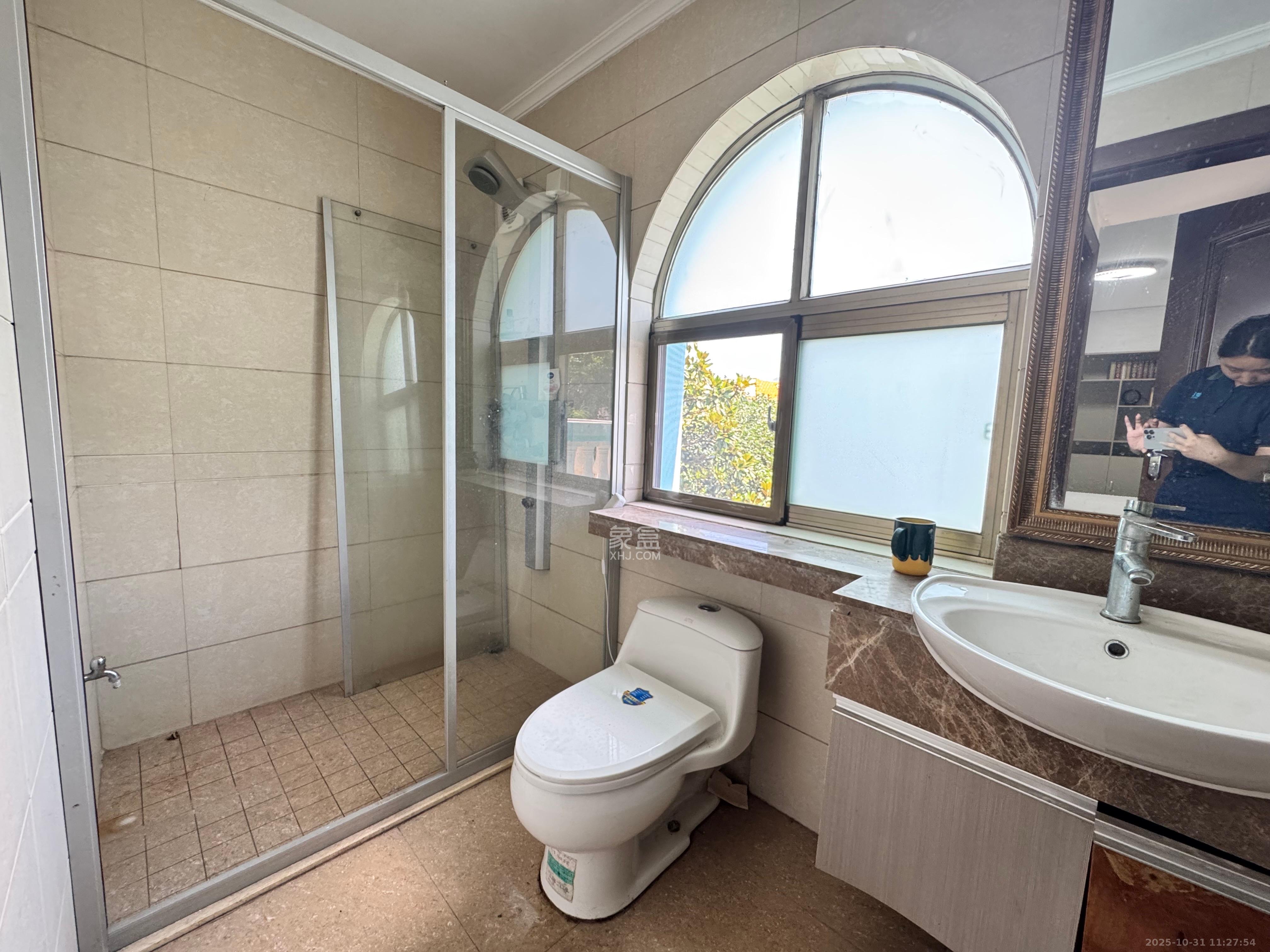 碧桂园威尼斯城 6室2厅1卫 10800.0元/月 碧桂园威尼斯城 6室2厅1卫 10800.0元/月室内图