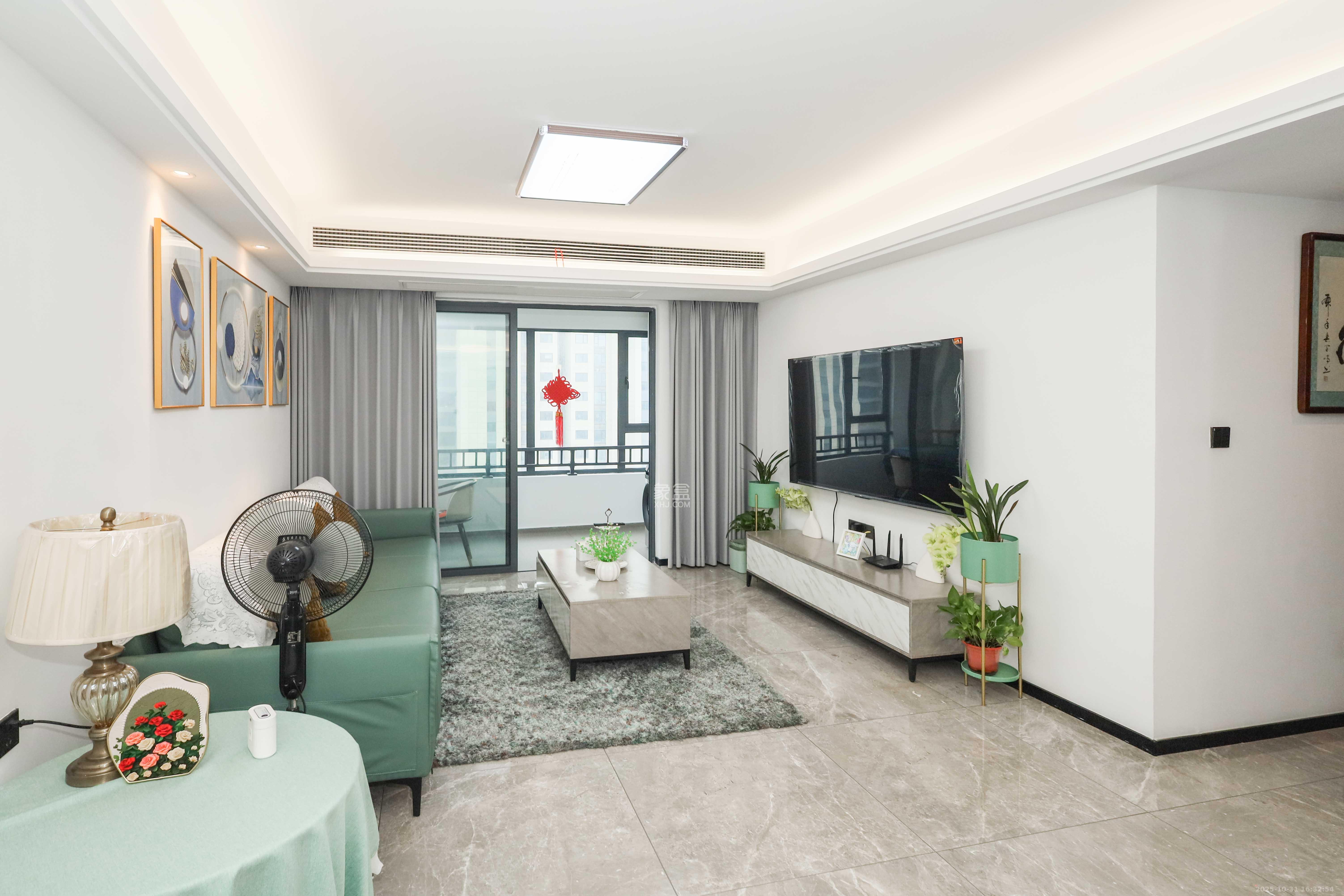 欣利梅溪左岸 3室2厅2卫 125.0万 欣利梅溪左岸 3室2厅2卫 125.0万客厅