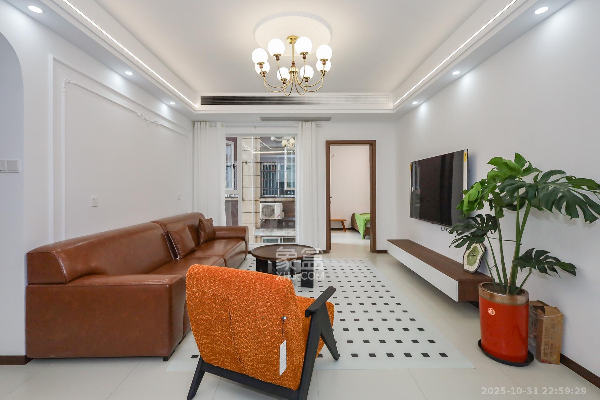 金麓西岸和苑  3室2厅1卫    89.5万 金麓西岸和苑  3室2厅1卫    89.5万