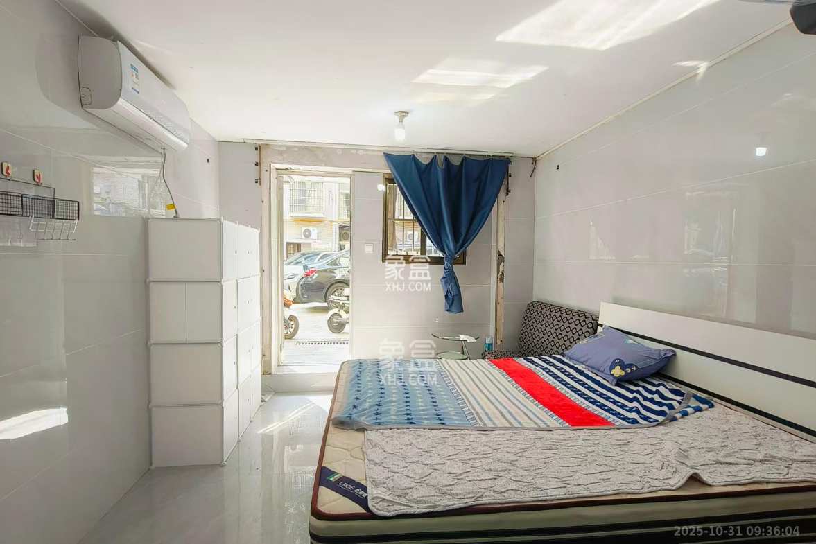 雄海花园 1室1厅1卫 1100.0元/月 雄海花园 1室1厅1卫 1100.0元/月室内图