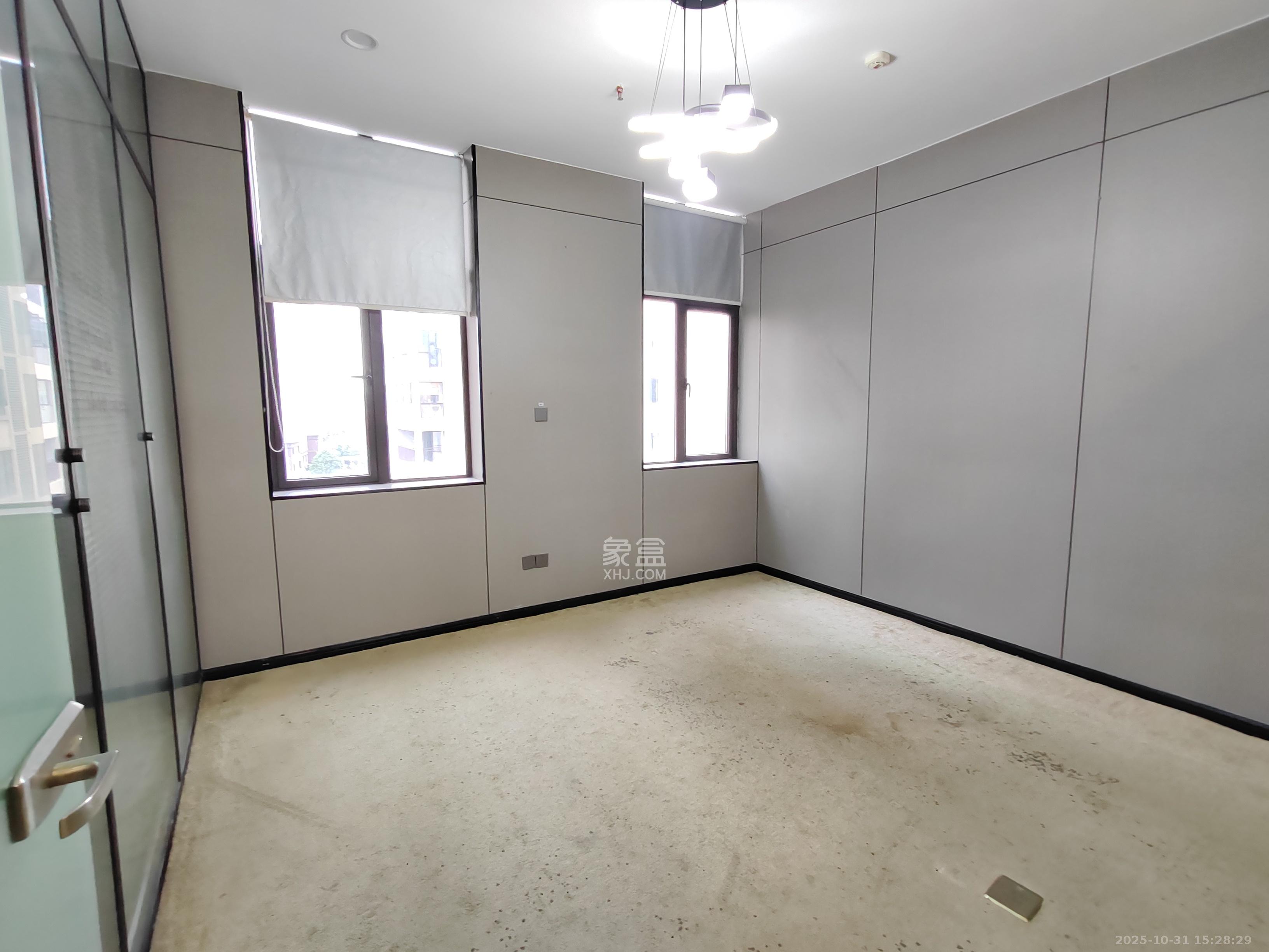 星雅美辰   169.0㎡      6500.0元/月室内图