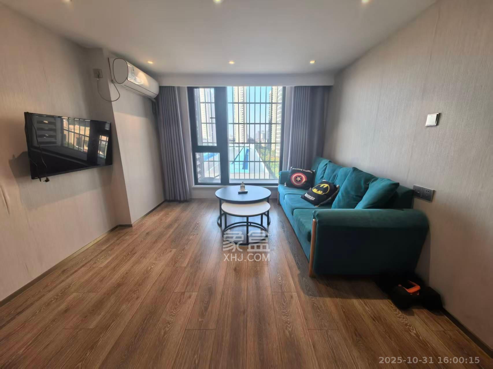 华远海蓝郡  2室2厅1卫    1350.0元/月 华远海蓝郡  2室2厅1卫    1350.0元/月室内图