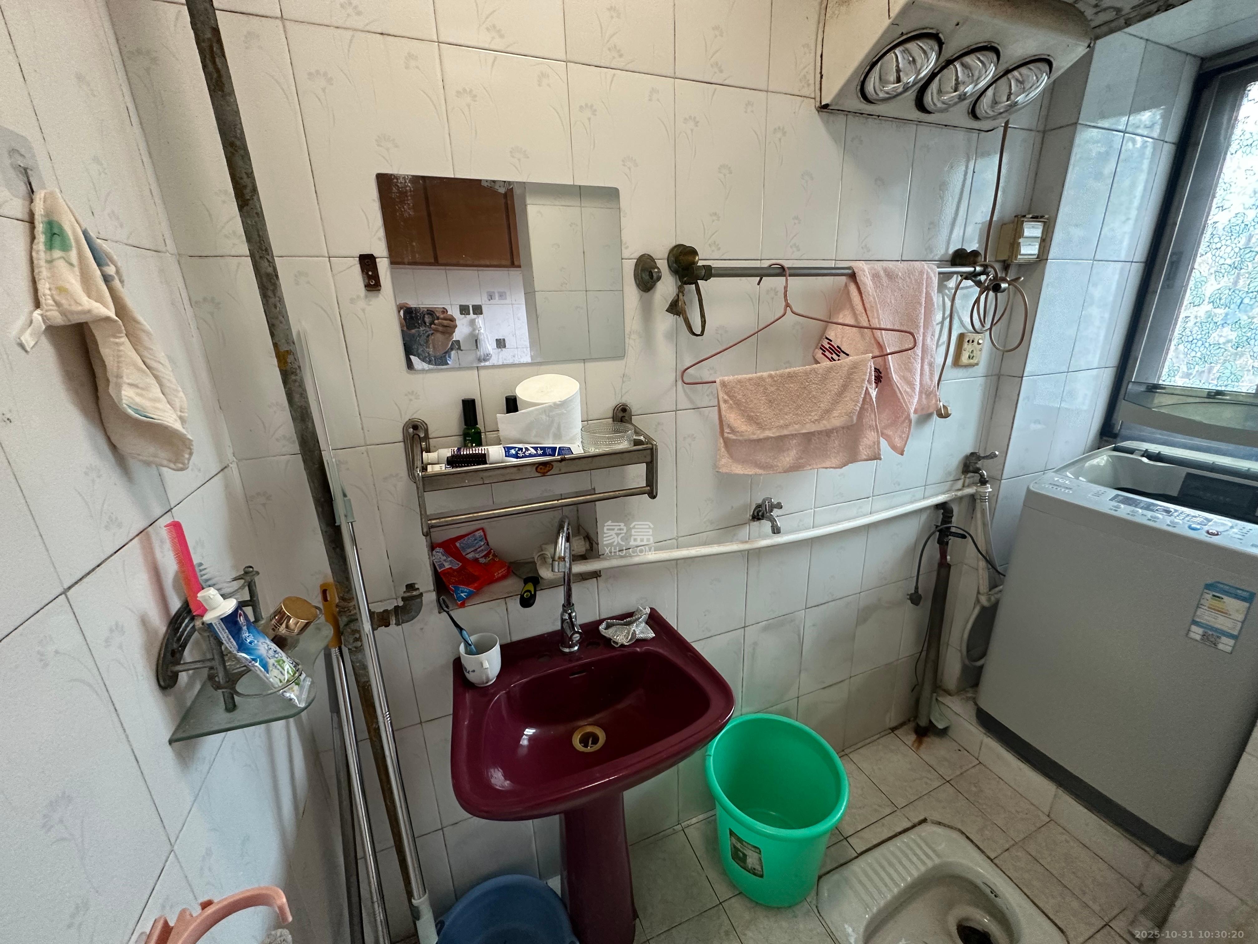 桔园小区1-8片 2室1厅1卫 1100.0元/月 桔园小区1-8片 2室1厅1卫 1100.0元/月室内图