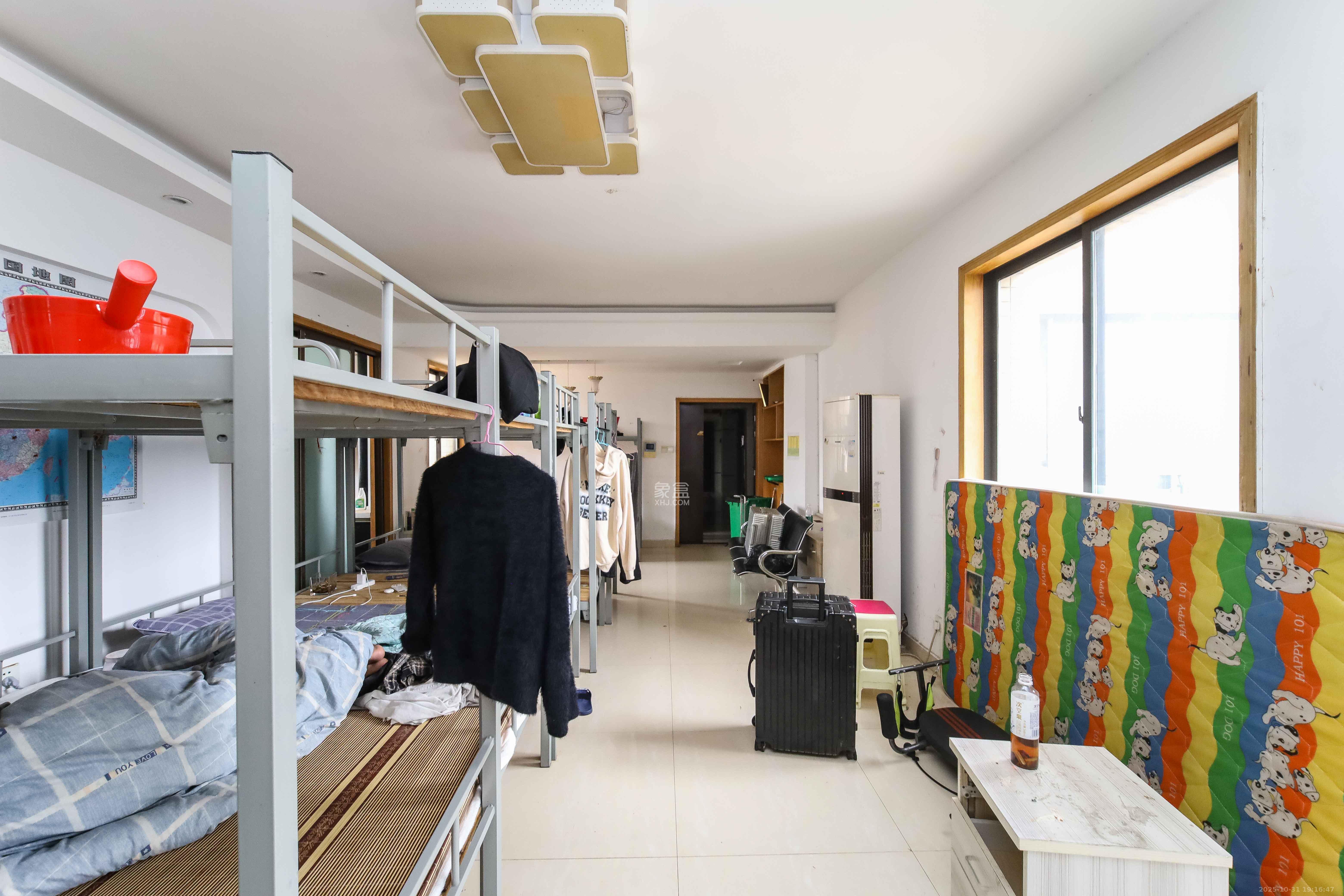 锦湘国际星城三期（锦绣苑）  3室2厅1卫    78.0万