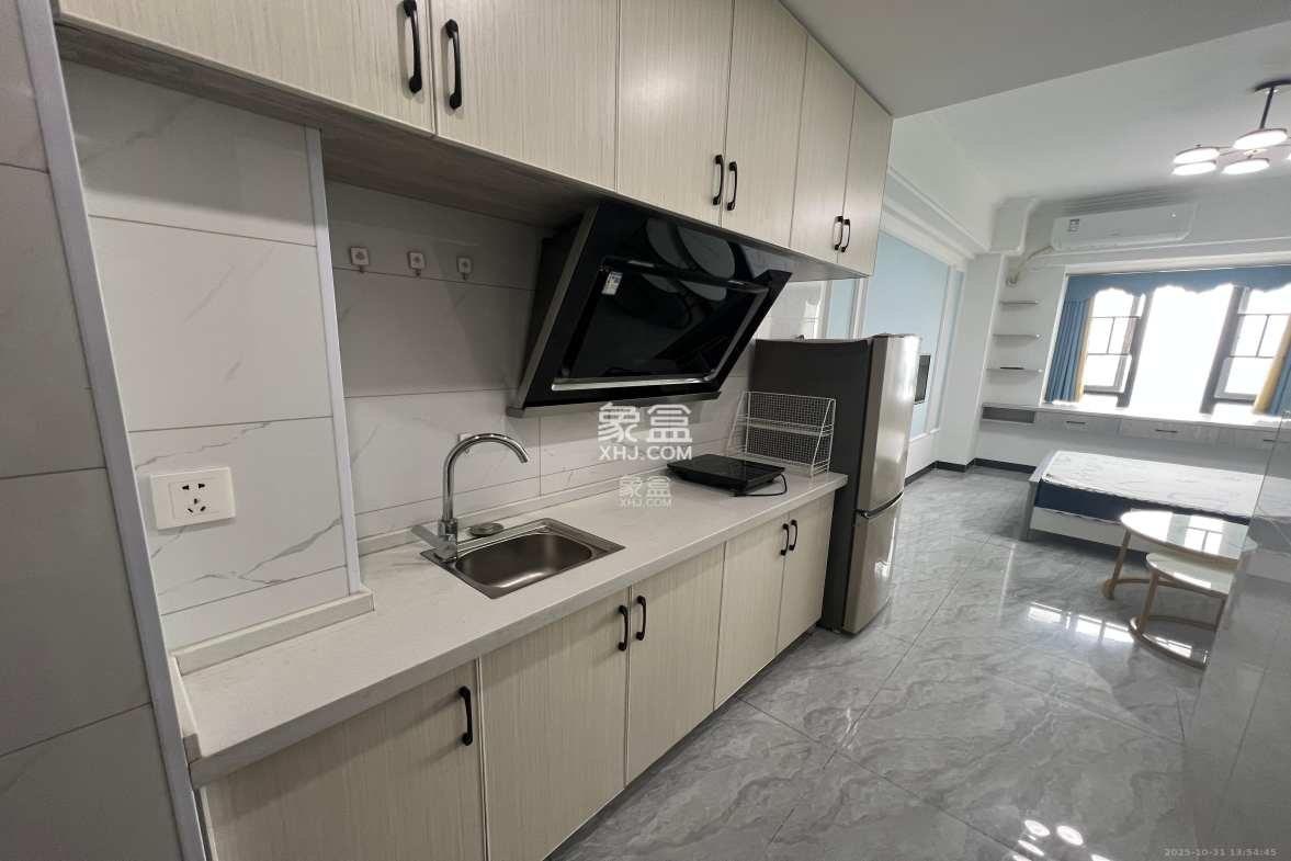 龙湖湘江星座(祺鑫星座公寓) 1室1厅1卫 1500.0元/月 龙湖湘江星座(祺鑫星座公寓) 1室1厅1卫 1500.0元/月室内图