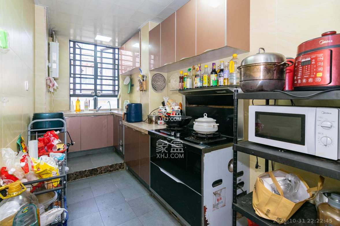 澳海月亮湾 3室2厅2卫 58.0万 澳海月亮湾 3室2厅2卫 58.0万厨房