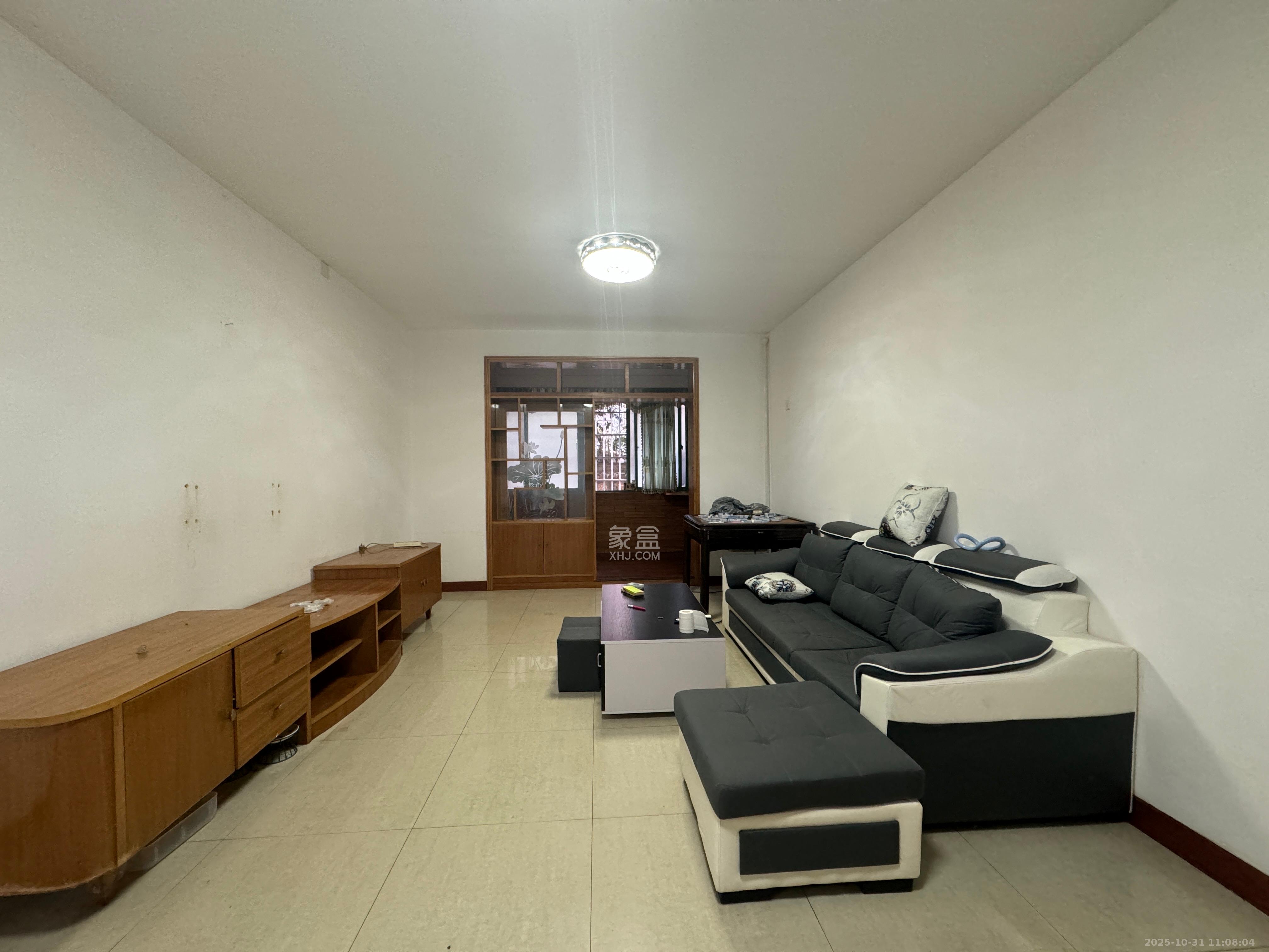 三湘小区  1室0厅0卫    1600.0元/月