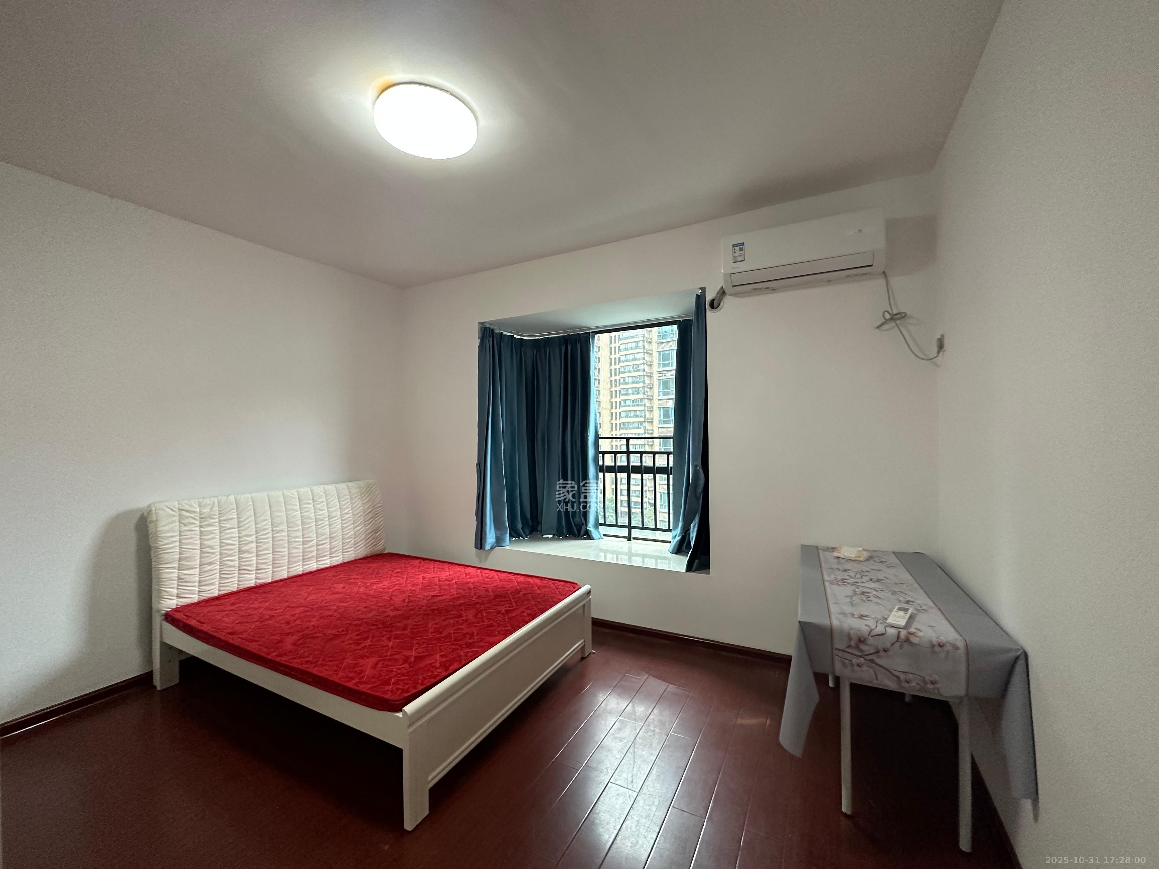 湘府9号  2室1厅1卫    1900.0元/月室内图