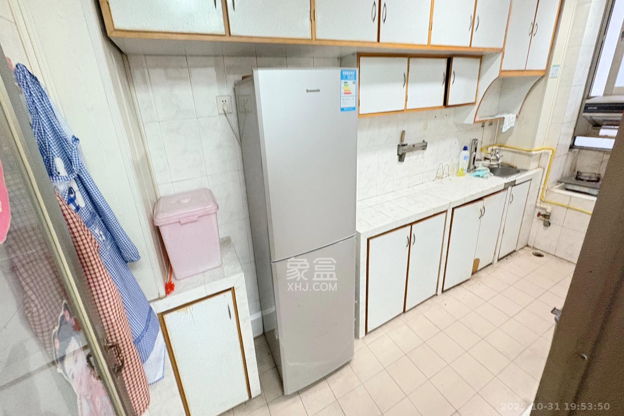 长沙晚报宿舍、晚报大厦 3室2厅2卫 106.0万 长沙晚报宿舍、晚报大厦 3室2厅2卫 106.0万厨房