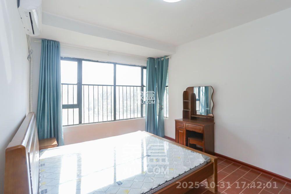 长房时代城 3室2厅1卫 2400.0元/月 长房时代城 3室2厅1卫 2400.0元/月室内图