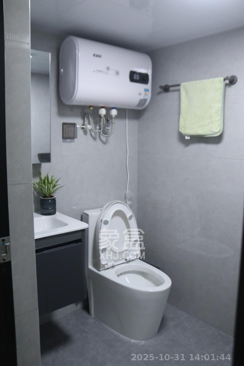 保利中环广场（保利中悦苑）  1室1厅1卫    2350.0元/月室内图