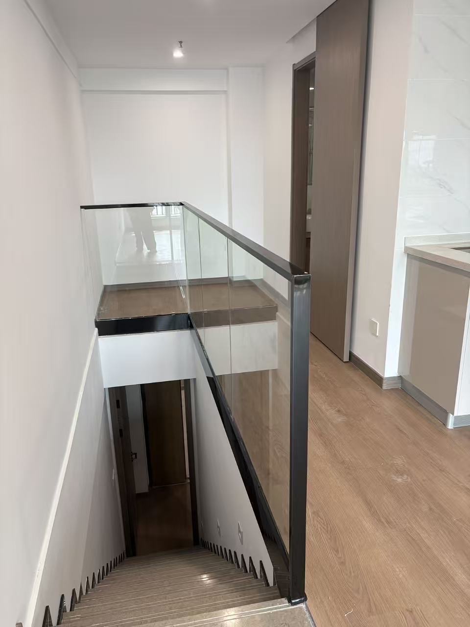 龙湖光年  2室2厅2卫    3000.0元/月室内图