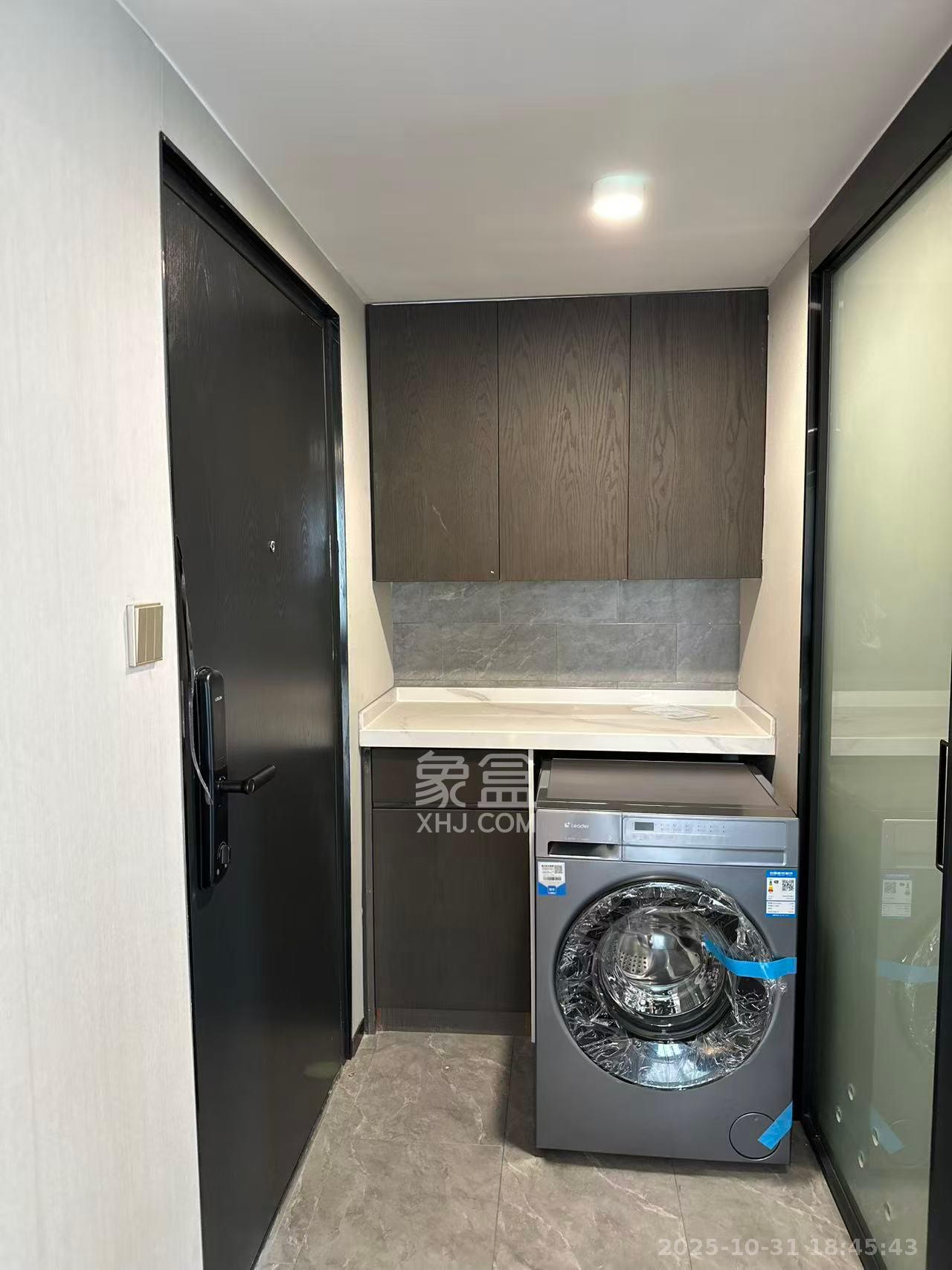 敬天广场 1室1厅1卫 4000.0元/月 敬天广场 1室1厅1卫 4000.0元/月室内图