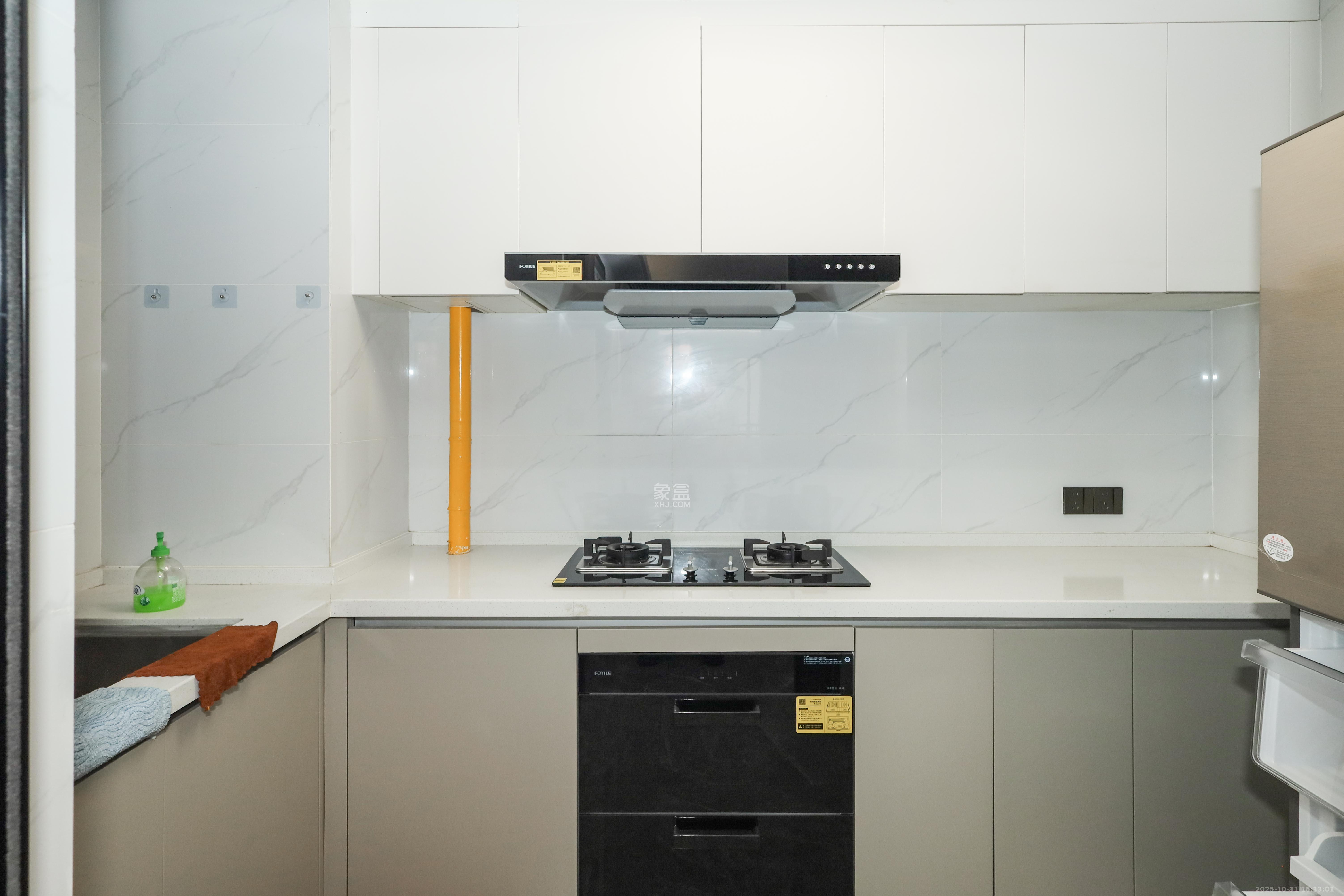 欣利梅溪左岸 3室2厅2卫 125.0万 欣利梅溪左岸 3室2厅2卫 125.0万厨房