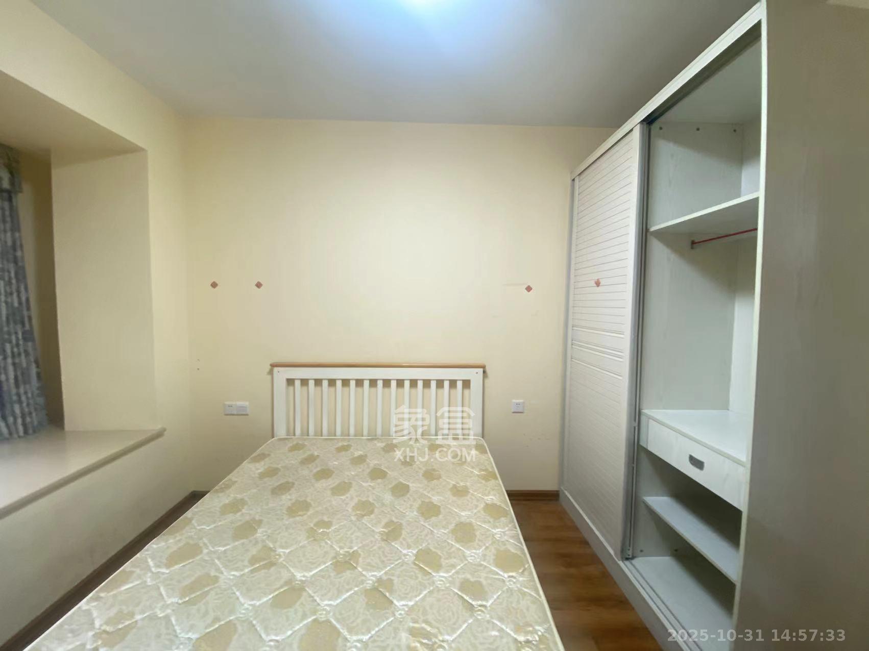 百纳广场（百纳公寓）  2室2厅1卫    2600.0元/月室内图