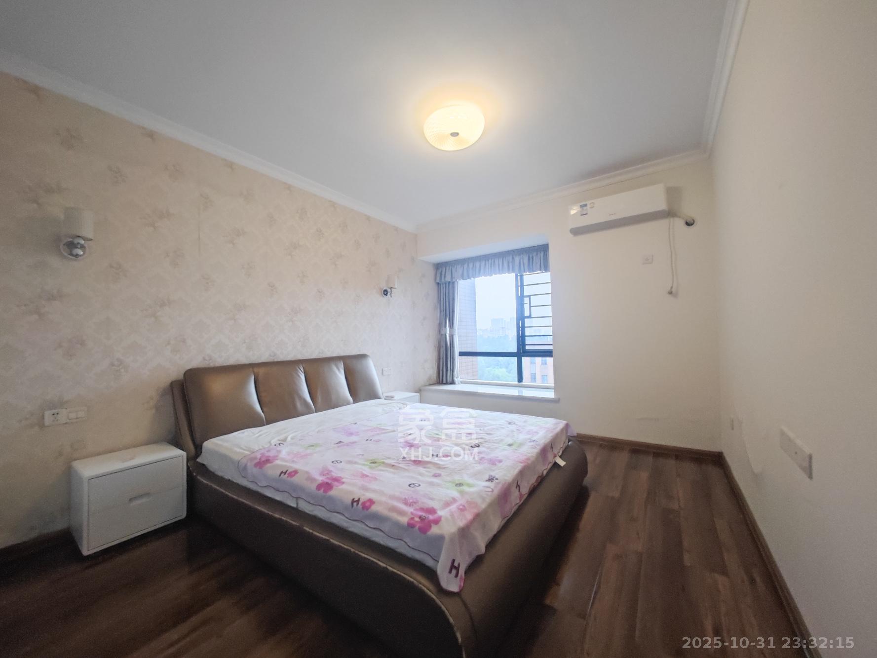 长房南屏锦源  3室2厅2卫    95.0万卧室