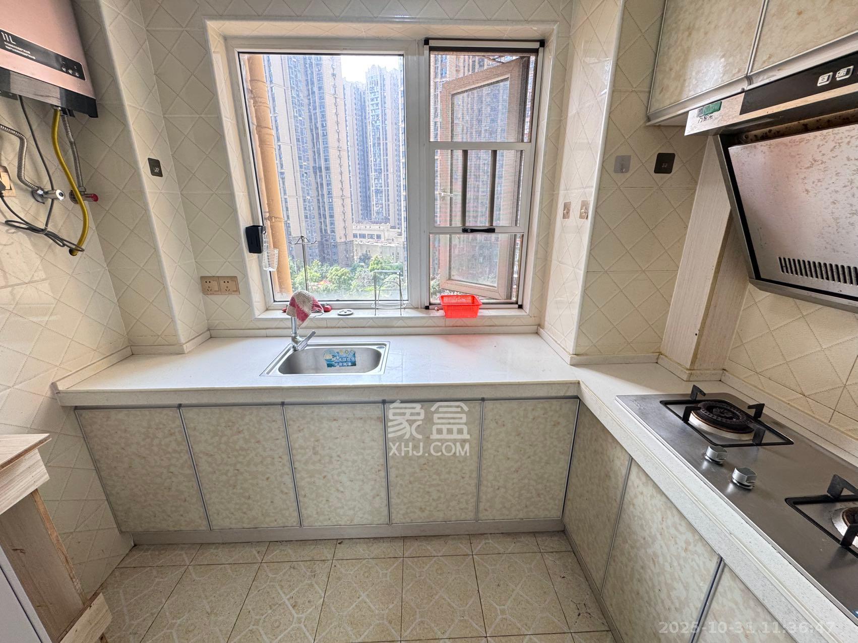 荣盛花语城  1室0厅0卫    1800.0元/月 荣盛花语城  1室0厅0卫    1800.0元/月室内图