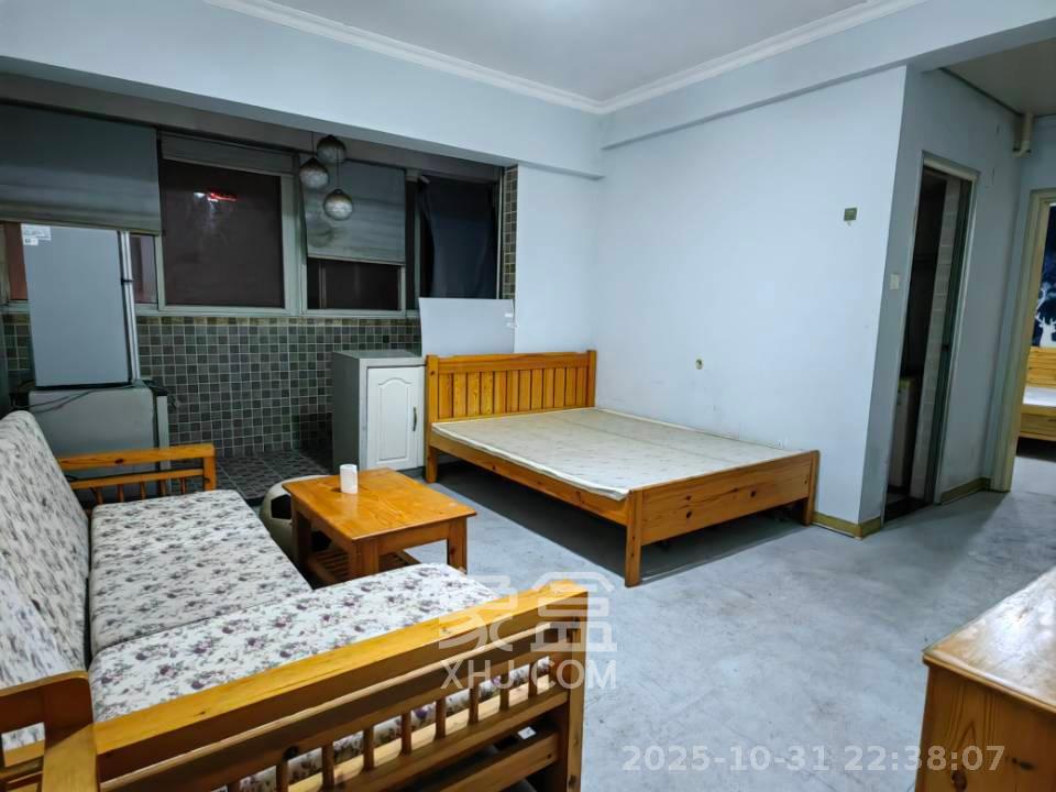 筑梦园  1室2厅1卫    1000.0元/月室内图