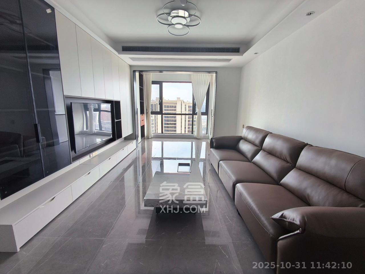 龙湖春江天玺 3室2厅2卫 4500.0元/月 龙湖春江天玺 3室2厅2卫 4500.0元/月室内图