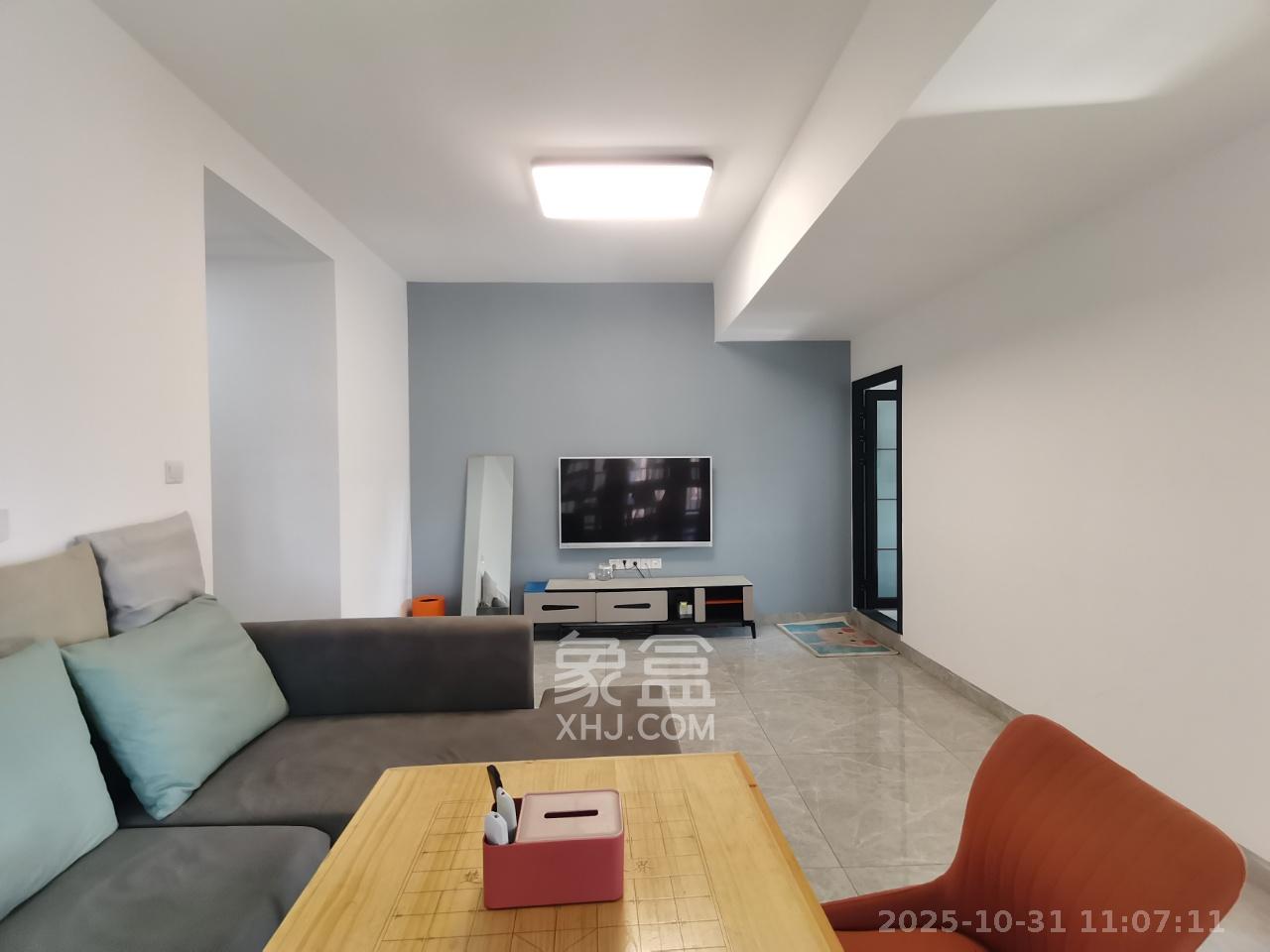 中建芙蓉嘉苑  2室1厅1卫    1950.0元/月 中建芙蓉嘉苑  2室1厅1卫    1950.0元/月