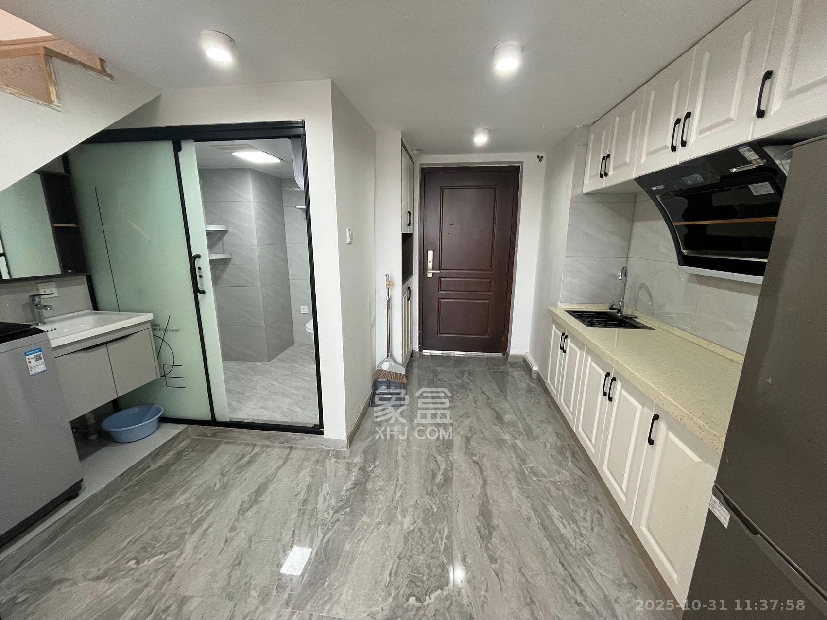 梅溪湖金茂湾  1室1厅1卫    1800.0元/月室内图