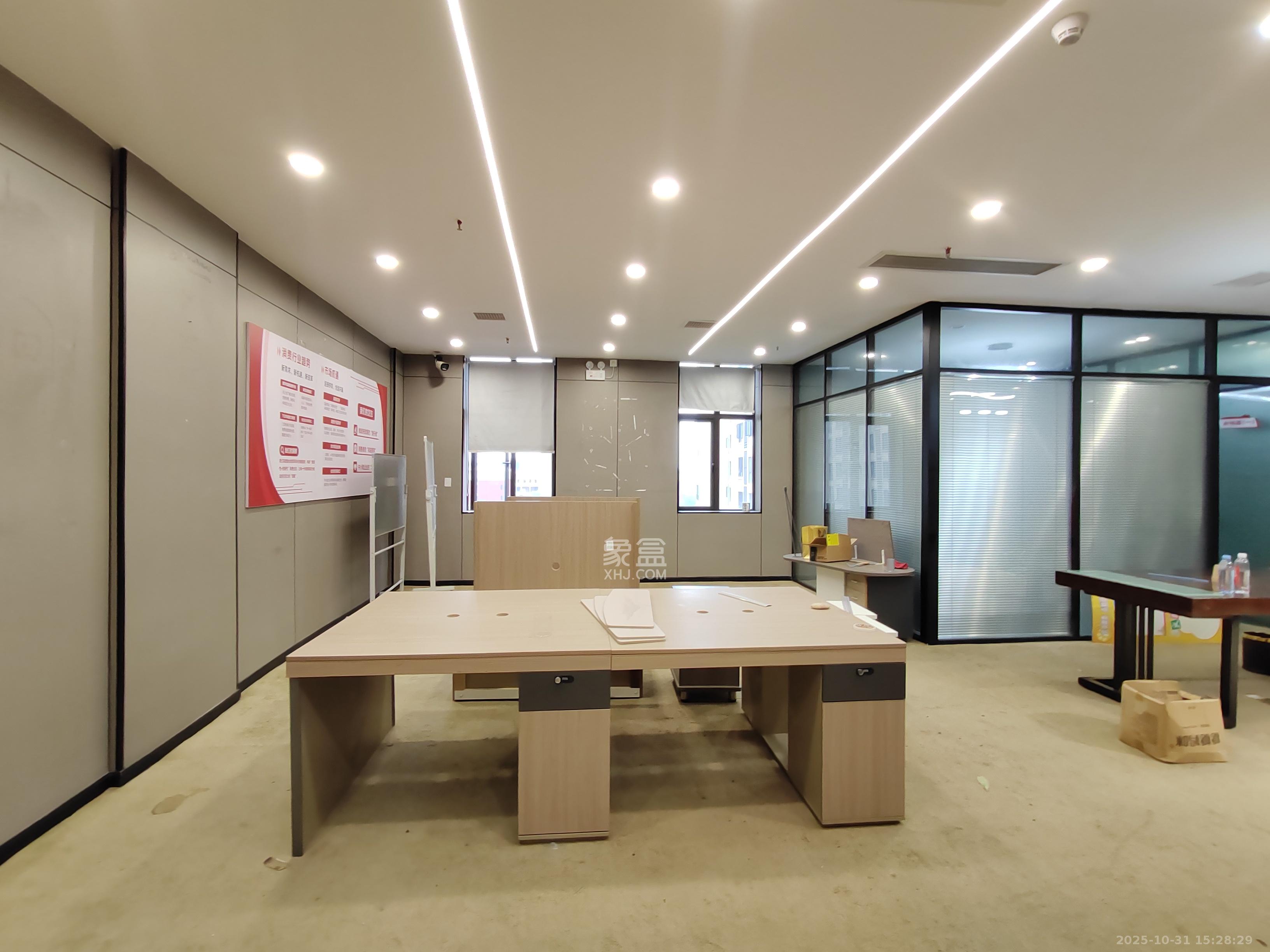 星雅美辰   169.0㎡      6500.0元/月室内图