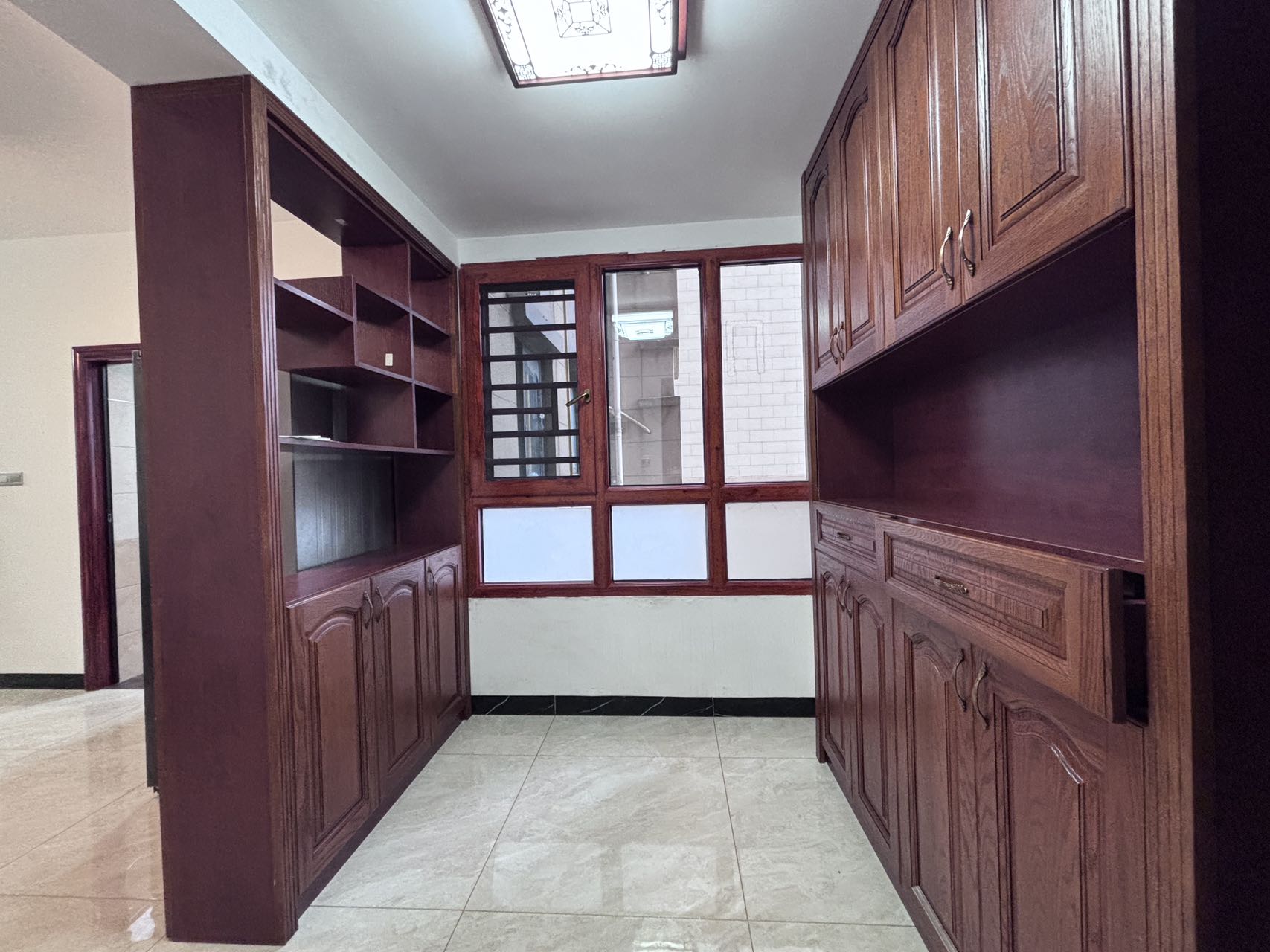 绿地雅典郡  4室2厅2卫    150.0万 绿地雅典郡  4室2厅2卫    150.0万室内图