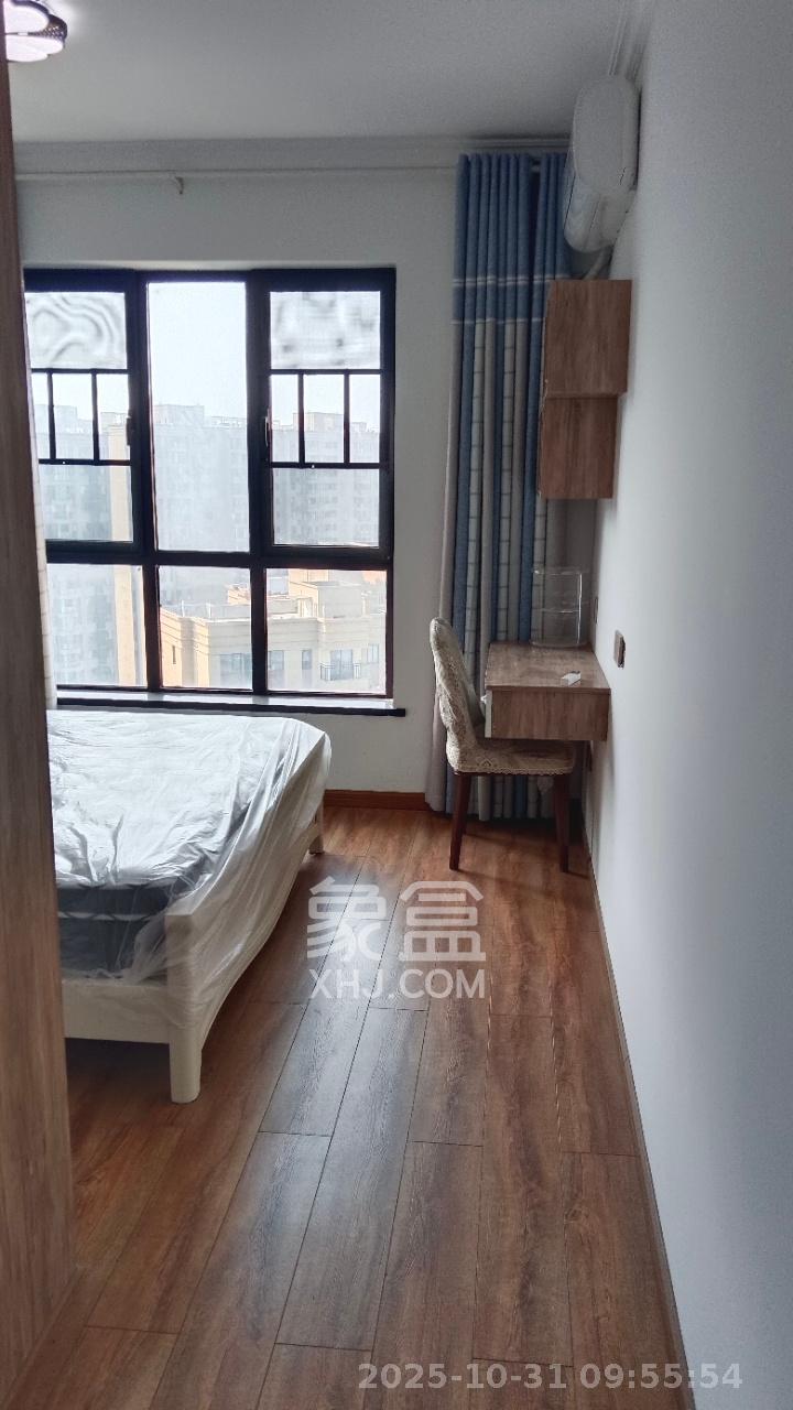 绿地新都会  3室2厅2卫    2300.0元/月 绿地新都会  3室2厅2卫    2300.0元/月室内图