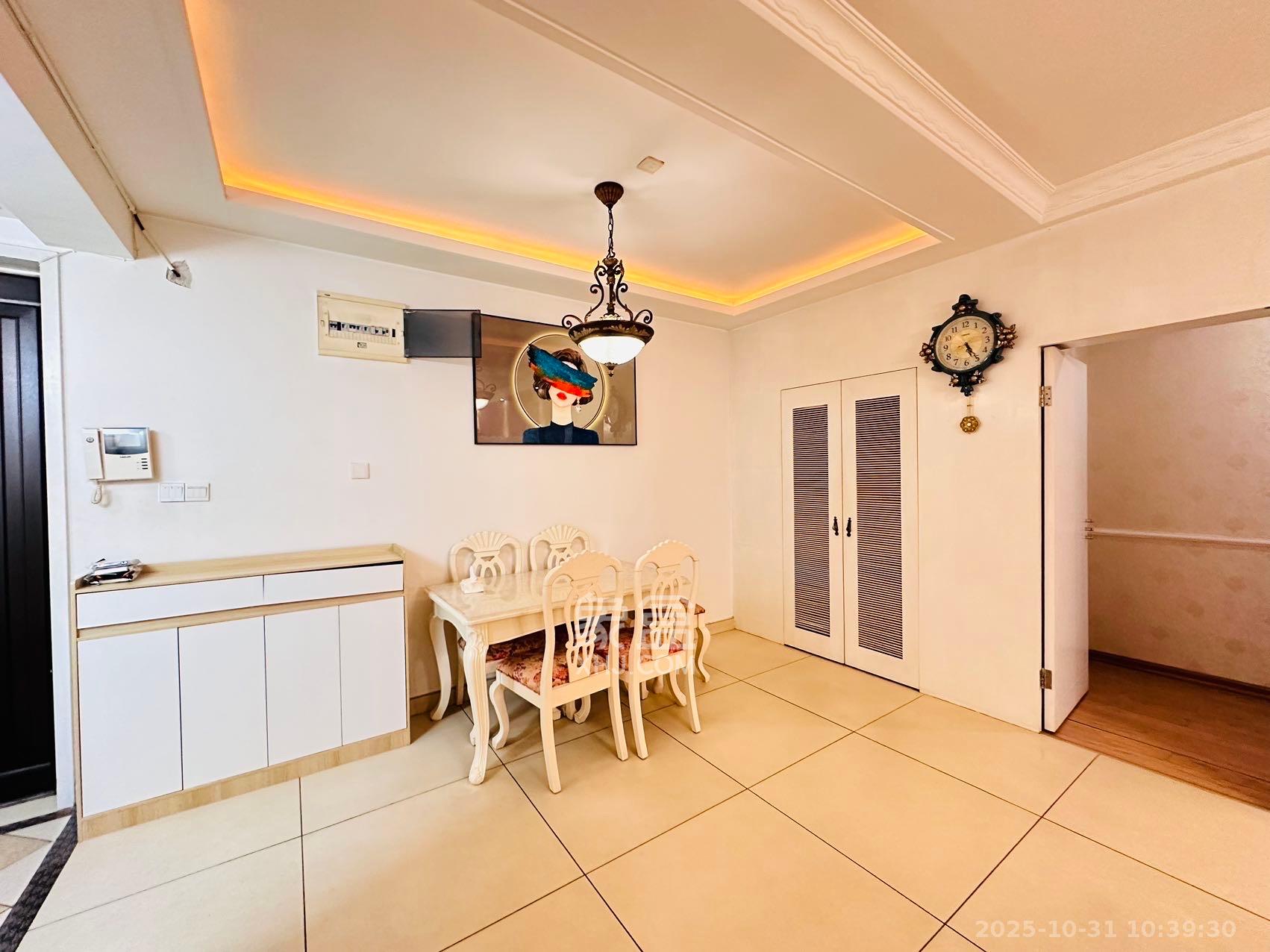 世嘉国际华城  2室2厅2卫    2800.0元/月 世嘉国际华城  2室2厅2卫    2800.0元/月室内图