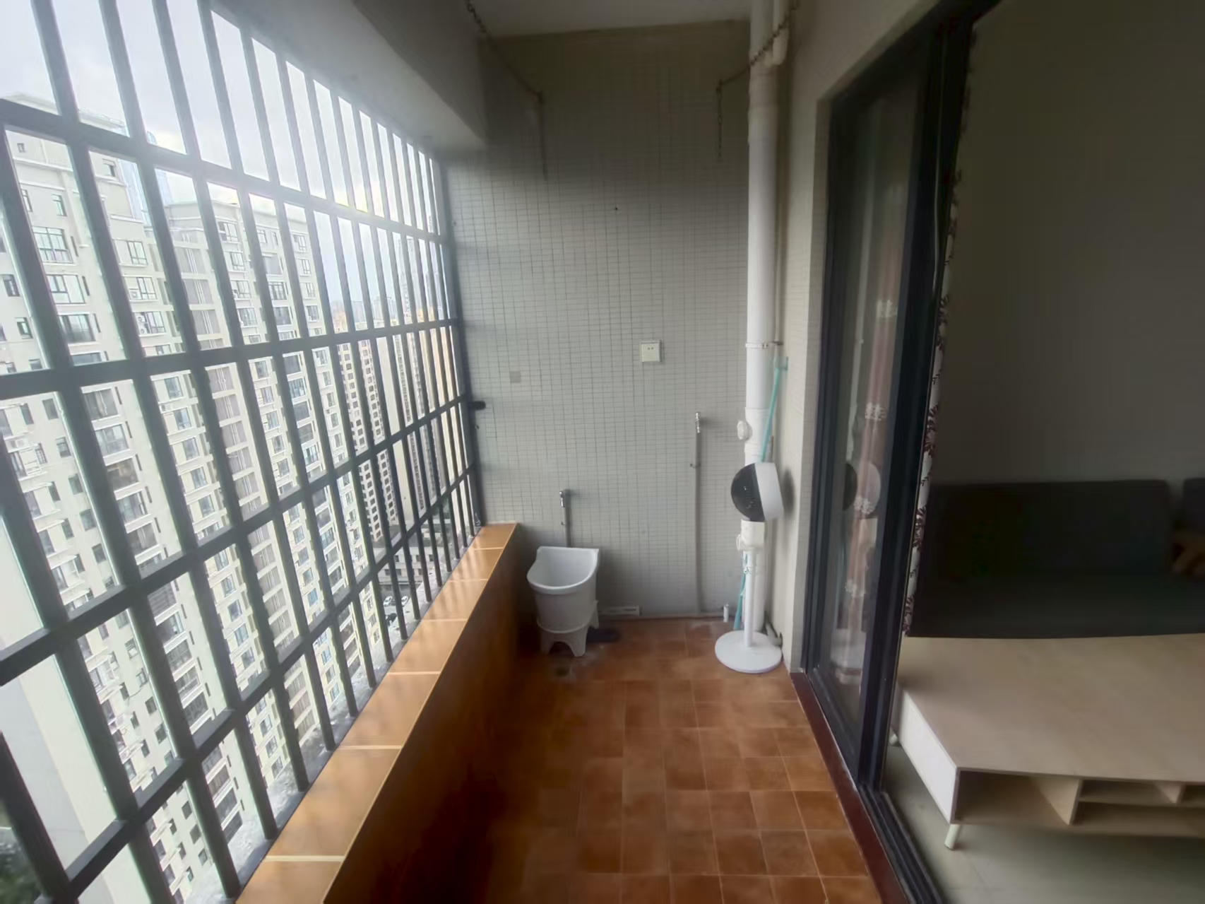 盛贤景都  1室0厅0卫    2000.0元/月 盛贤景都  1室0厅0卫    2000.0元/月室内图