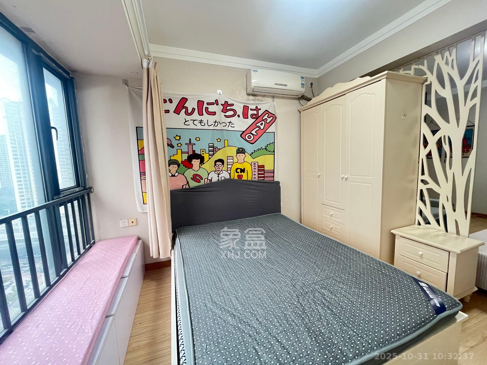 藏珑湖上国际花园 1室1厅1卫 1600.0元/月 藏珑湖上国际花园 1室1厅1卫 1600.0元/月室内图