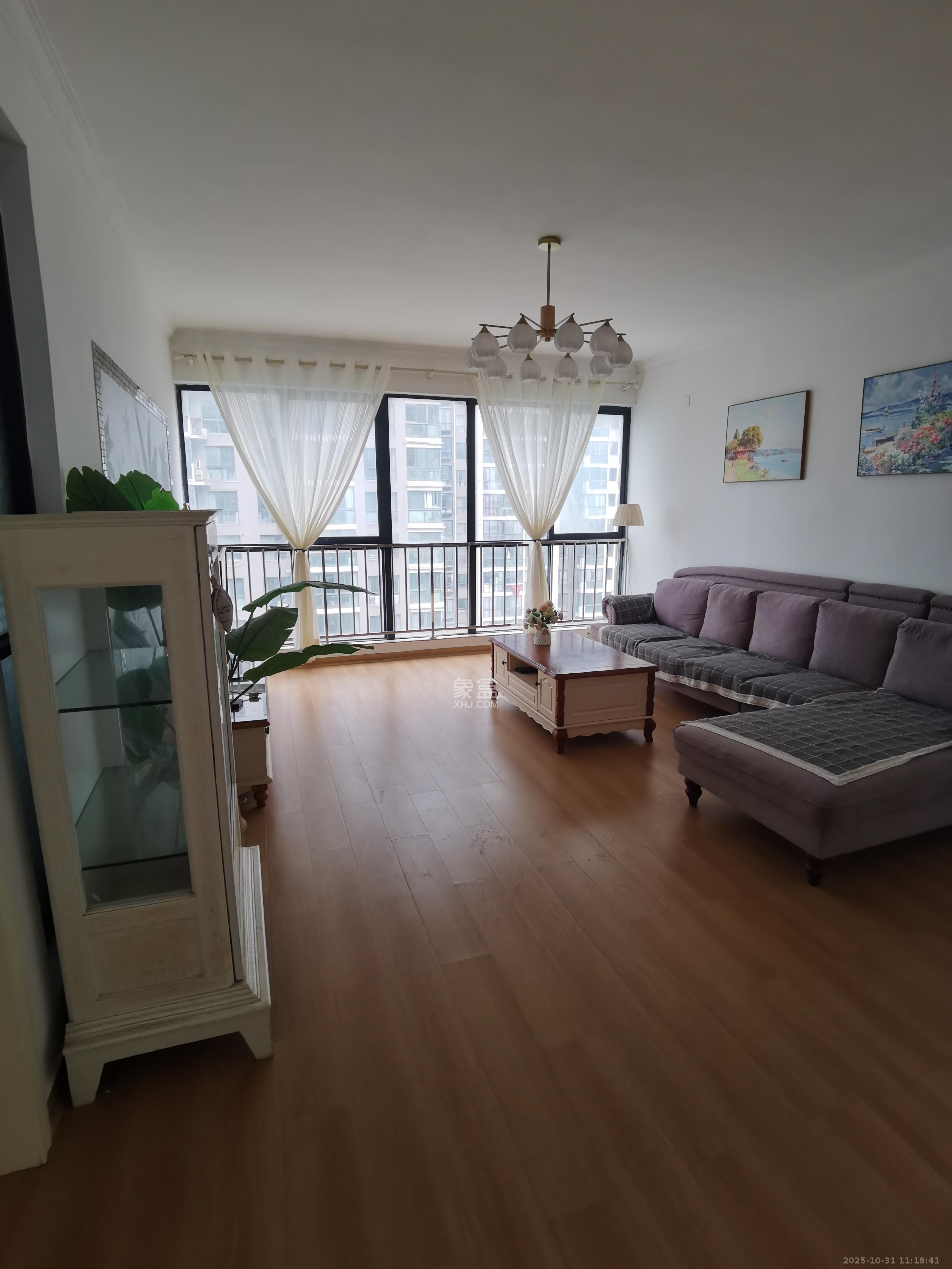 湘江世纪城揽江苑 3室2厅2卫 3000.0元/月 湘江世纪城揽江苑 3室2厅2卫 3000.0元/月室内图