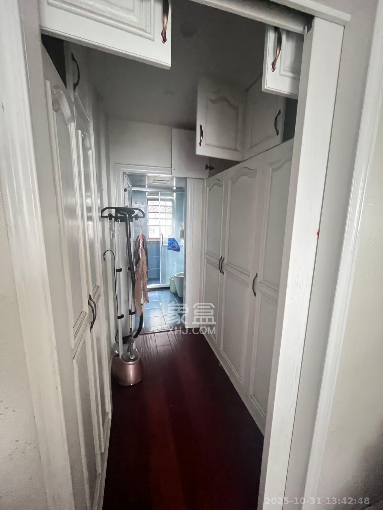 江山帝景雅典 3室2厅2卫 3400.0元/月 江山帝景雅典 3室2厅2卫 3400.0元/月室内图