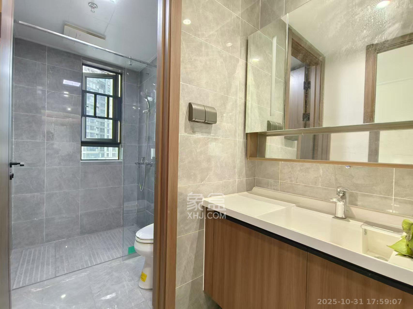 卓越中寰  4室2厅2卫    4800.0元/月室内图