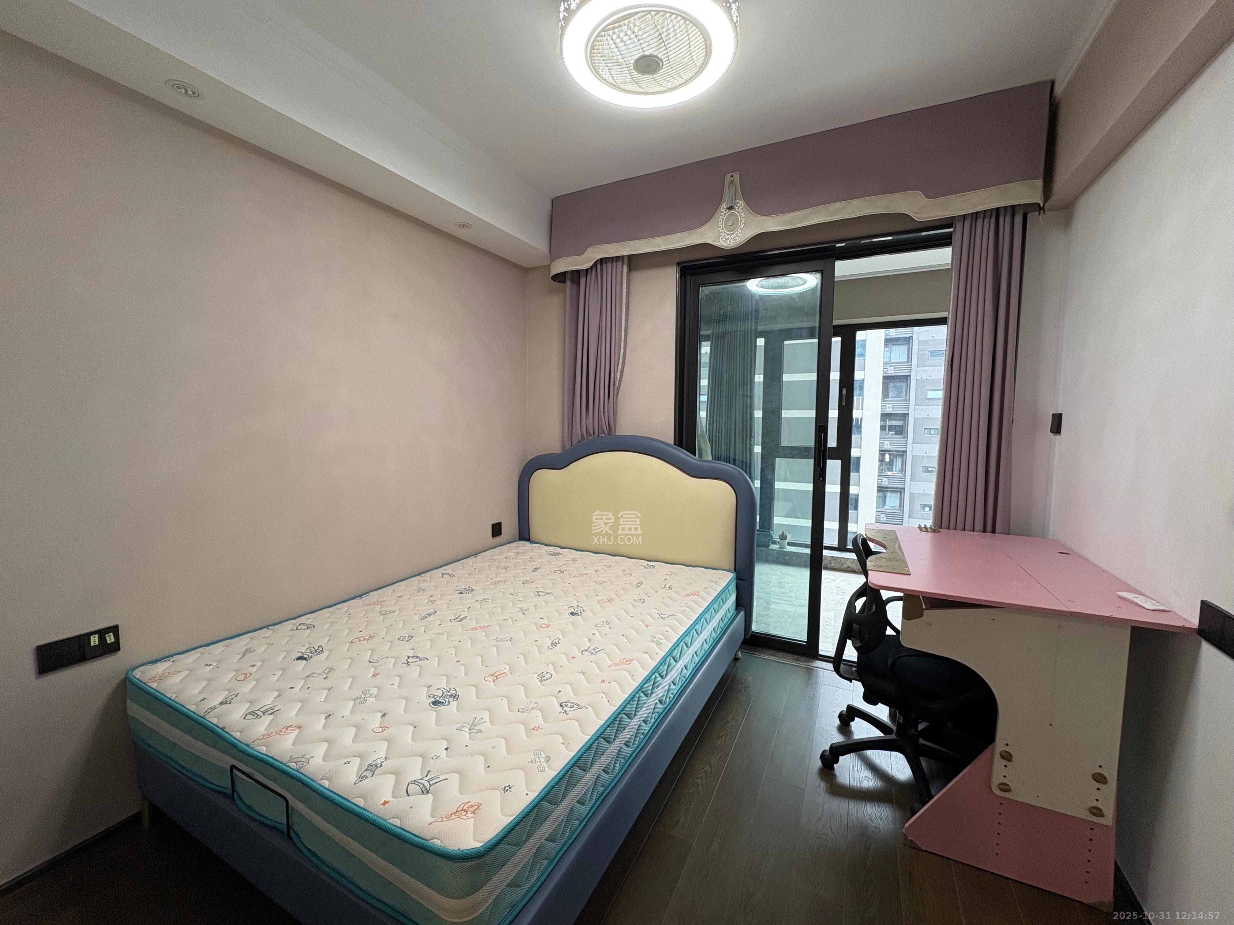 印湘江二(印江雅居) 3室2厅2卫 5500.0元/月 印湘江二(印江雅居) 3室2厅2卫 5500.0元/月室内图