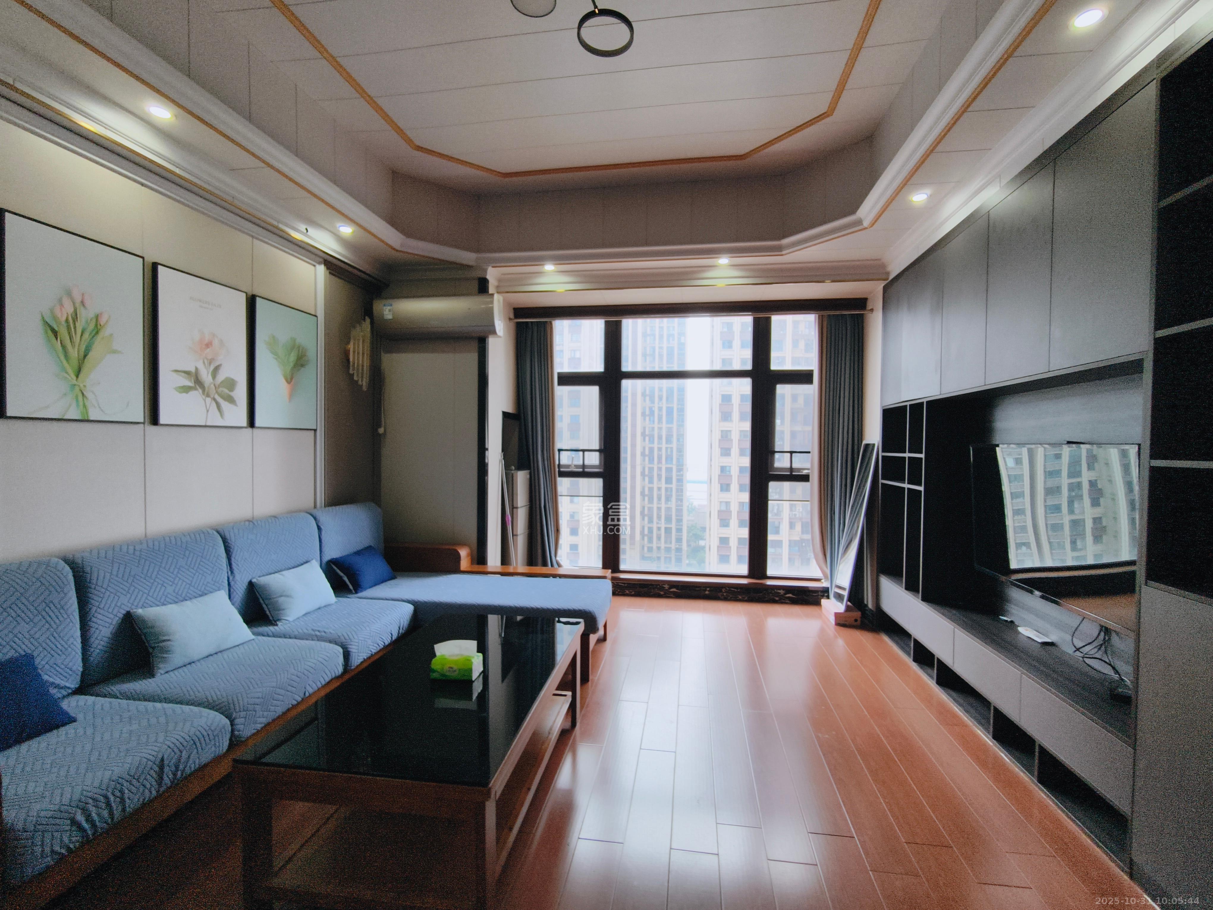 东方美地  1室1厅1卫    1600.0元/月 东方美地  1室1厅1卫    1600.0元/月室内图