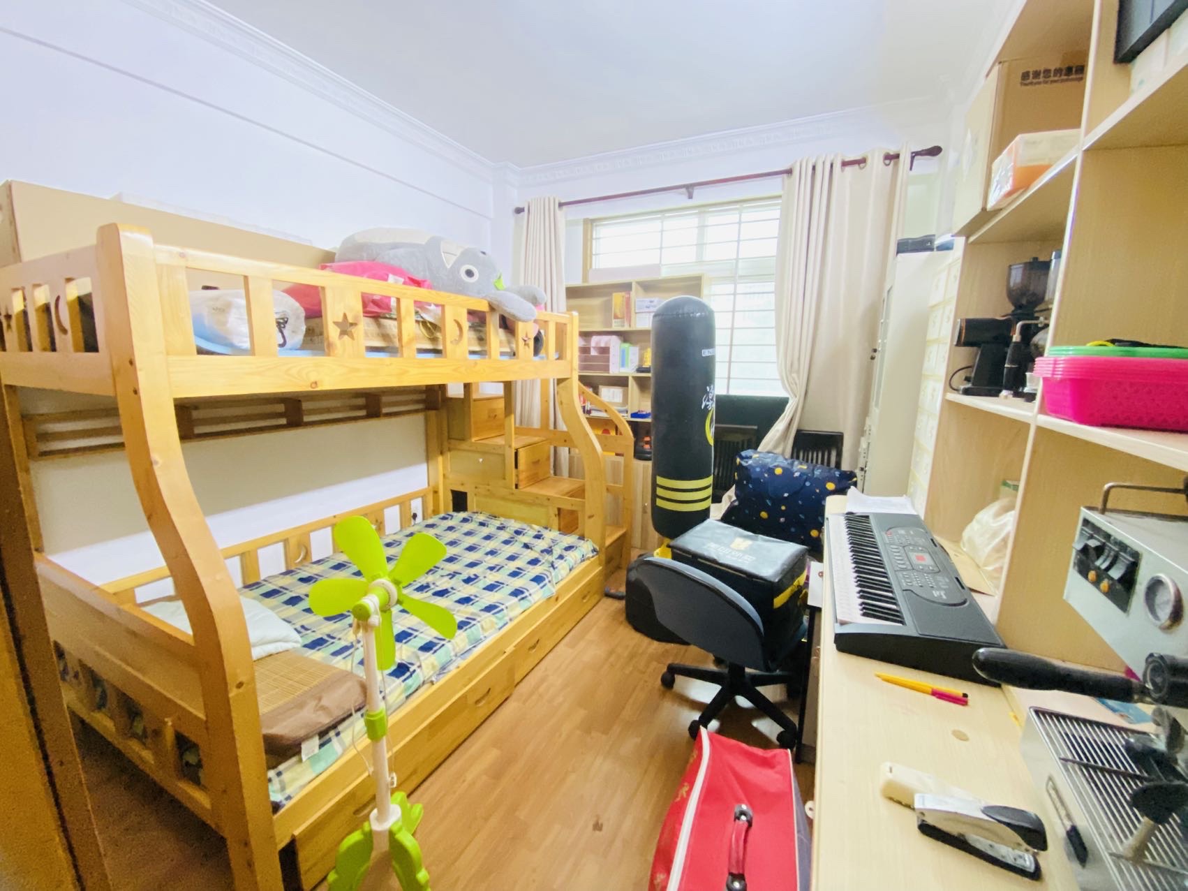 昌茂牡丹园  3室2厅2卫    113.0万客厅