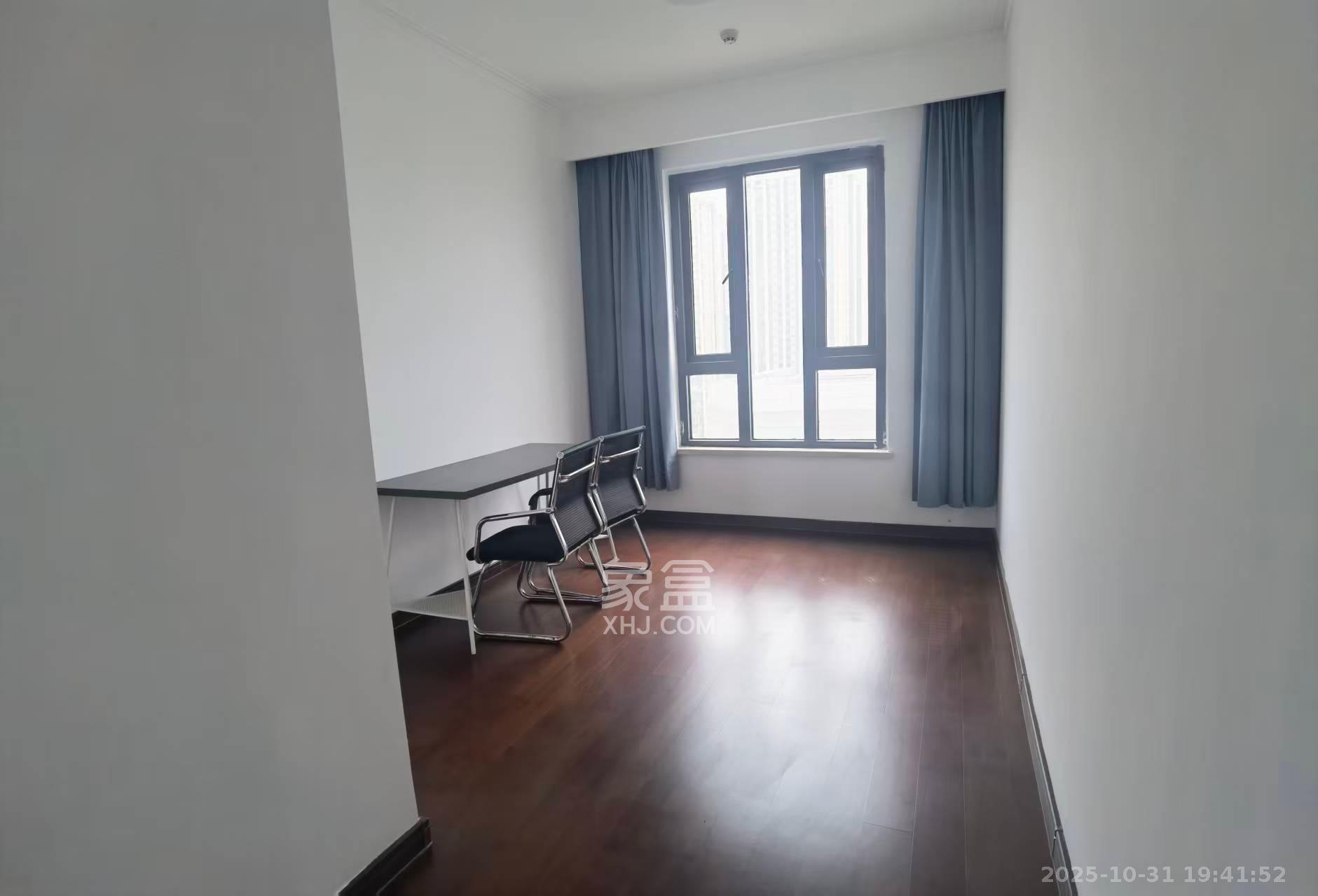 绿地长沙城际空间站（绿地新里佳苑）  5室2厅3卫    6000.0元/月室内图