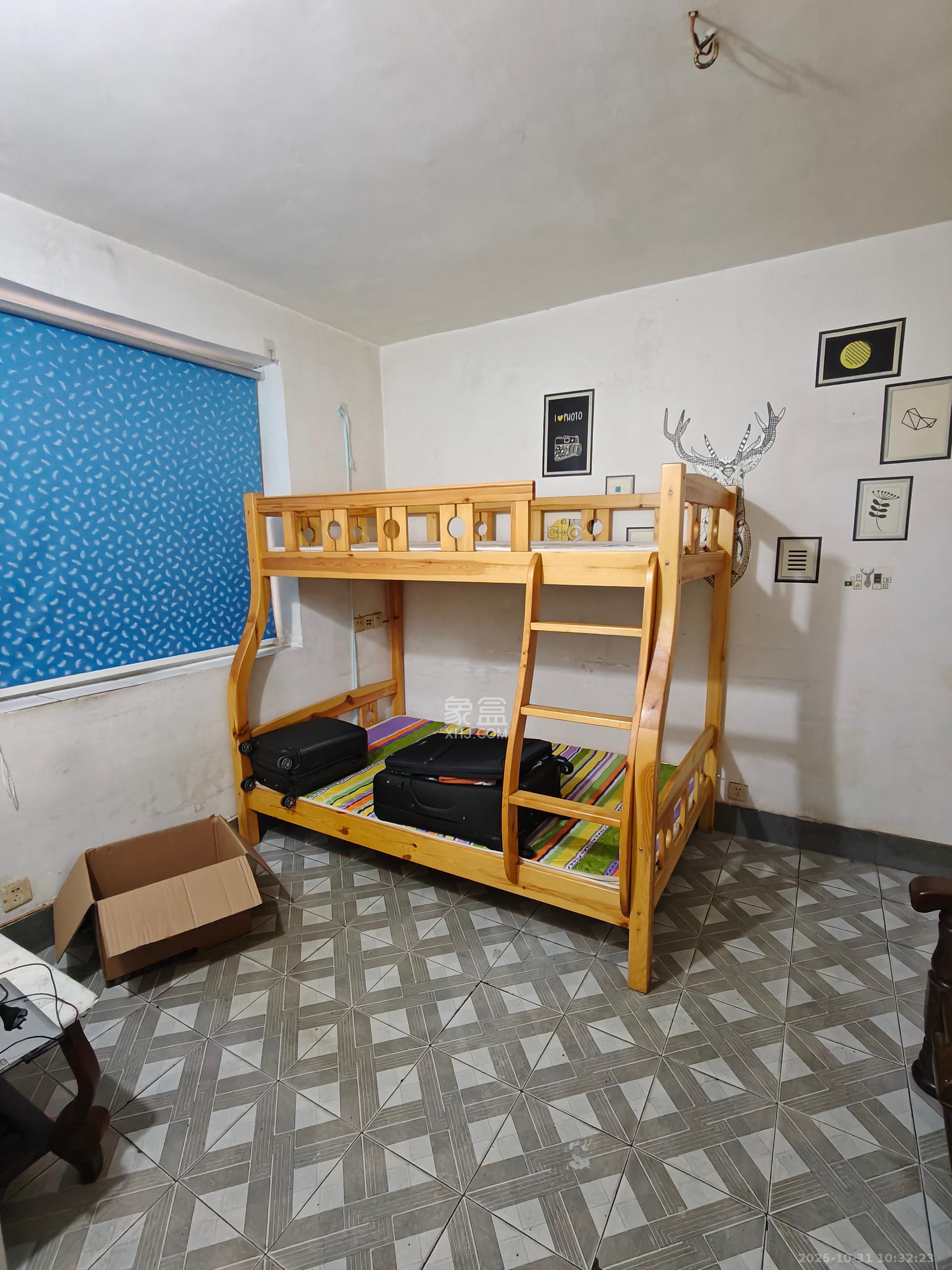 赤岗小区(一二三片)  2室1厅1卫    1100.0元/月 赤岗小区(一二三片)  2室1厅1卫    1100.0元/月室内图