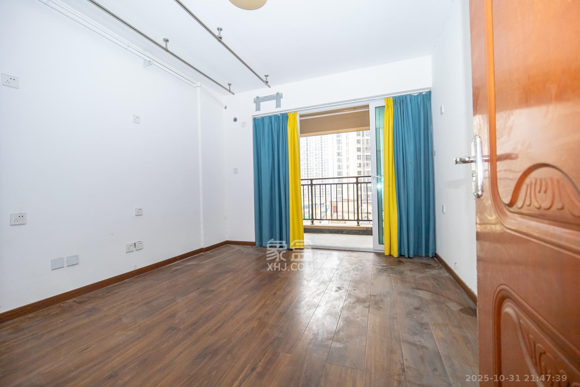 金科时代中心  4室2厅1卫    85.8万 金科时代中心  4室2厅1卫    85.8万