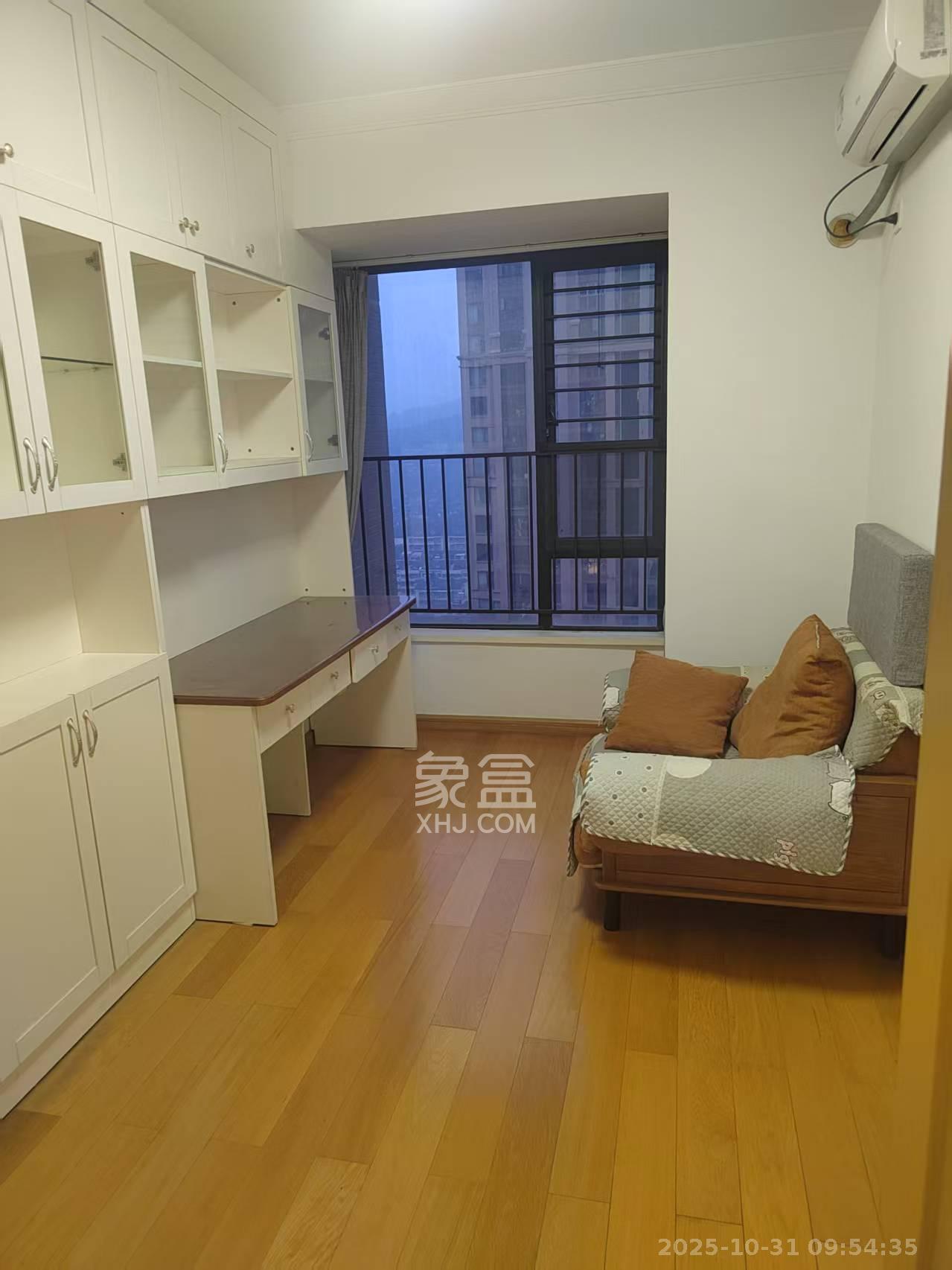 中海国际四期  4室2厅2卫    2800.0元/月 中海国际四期  4室2厅2卫    2800.0元/月室内图