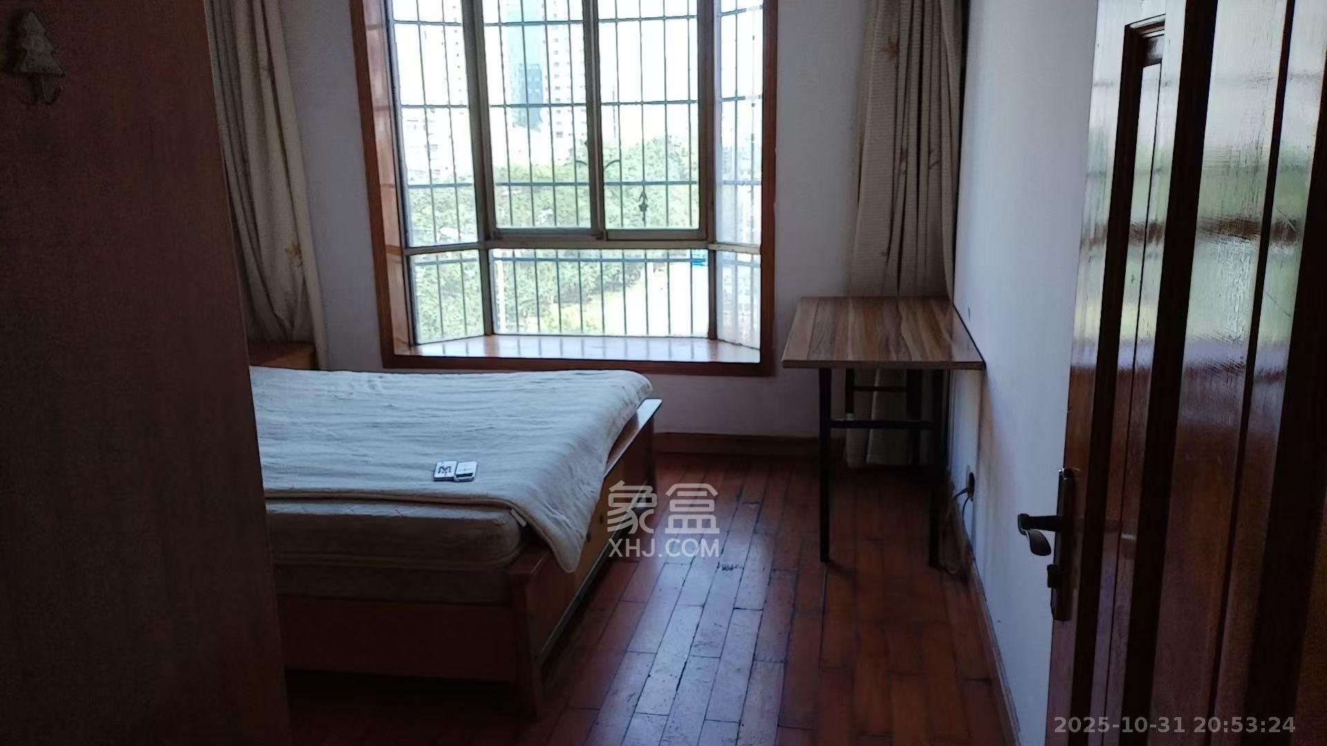 阳明山庄 3室2厅1卫 2000.0元/月 阳明山庄 3室2厅1卫 2000.0元/月室内图