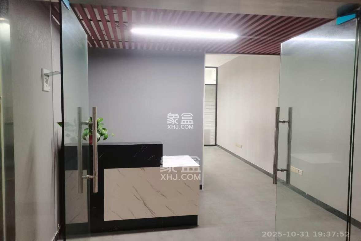 高升时代广场(冠铭商务中心) 1室1厅1卫 3800.0元/月 高升时代广场(冠铭商务中心) 1室1厅1卫 3800.0元/月室内图