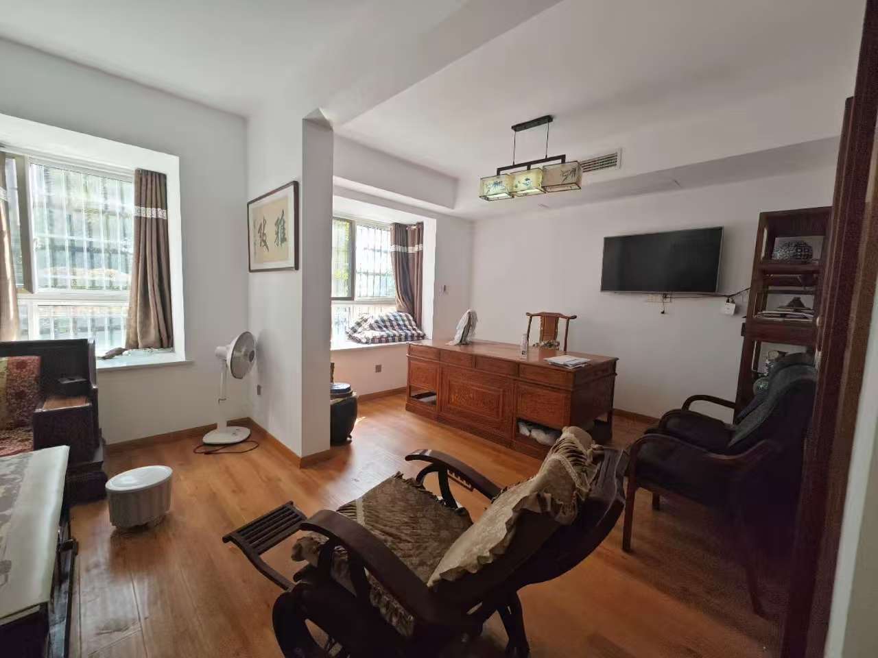 冠都现代城（冠都幸福彼岸）  4室2厅2卫    3500.0元/月室内图