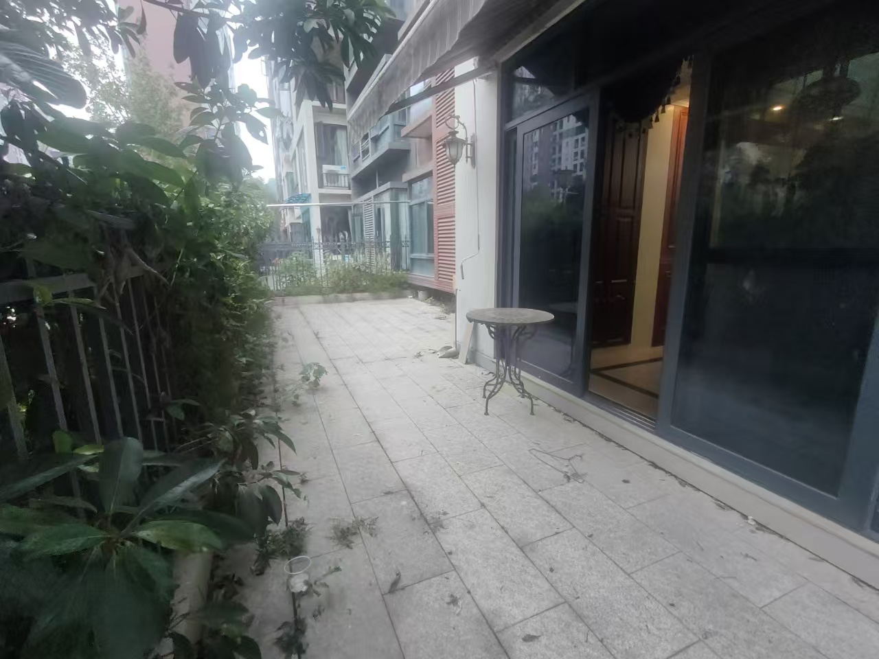 会龙山溪谷(住宅) 3室2厅2卫 2500.0元/月 会龙山溪谷(住宅) 3室2厅2卫 2500.0元/月室内图