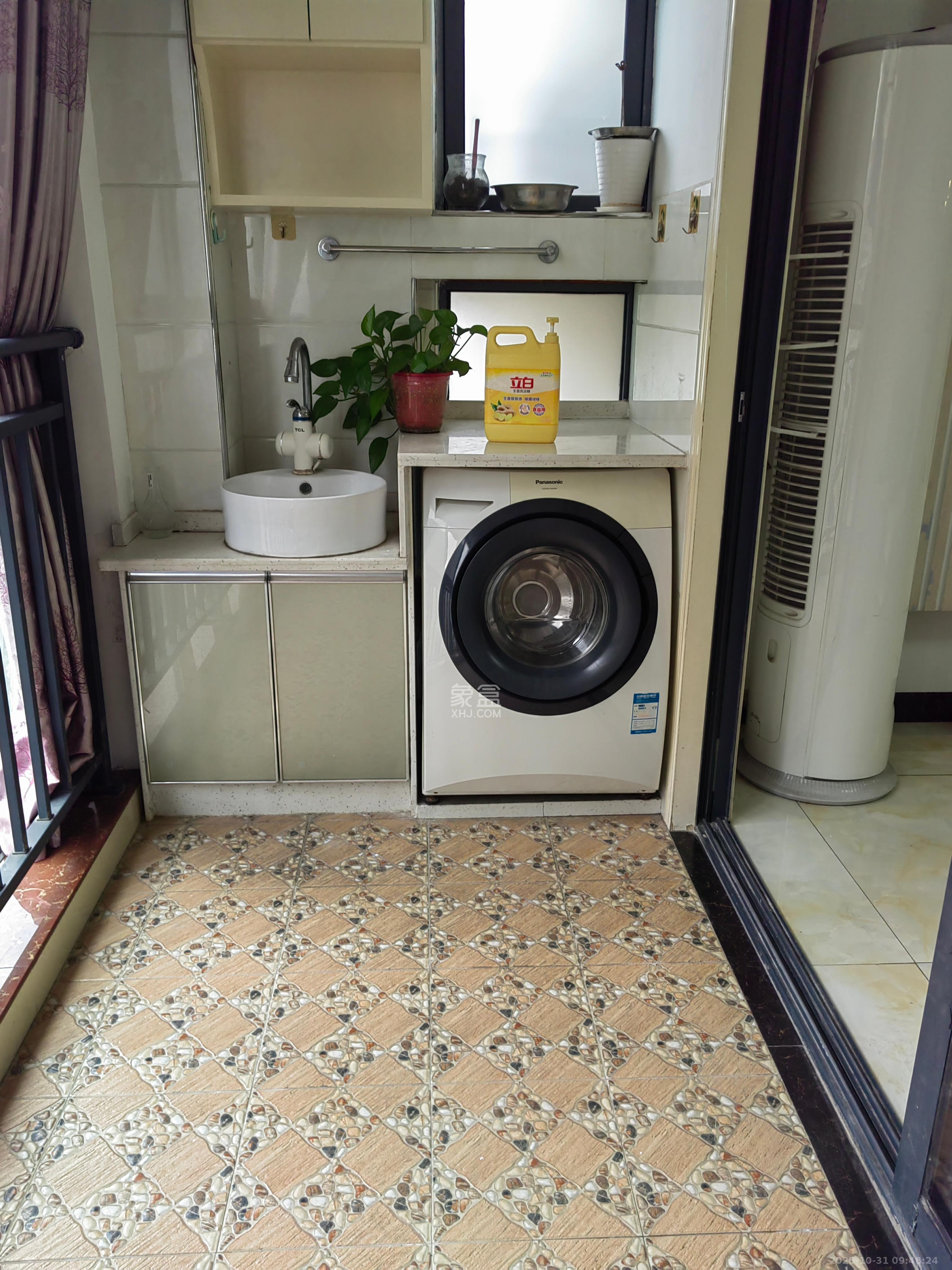 地华梅溪湖畔 2室2厅1卫 2500.0元/月 地华梅溪湖畔 2室2厅1卫 2500.0元/月室内图